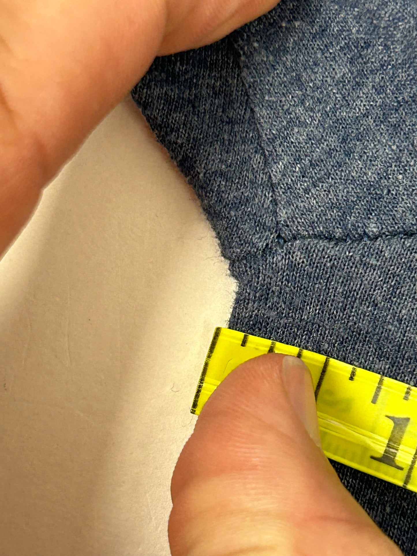 2013 Ed Sheeran Madison Square Garden Live Music Tour Tee M/L Fit 20.5x27.75 Inches