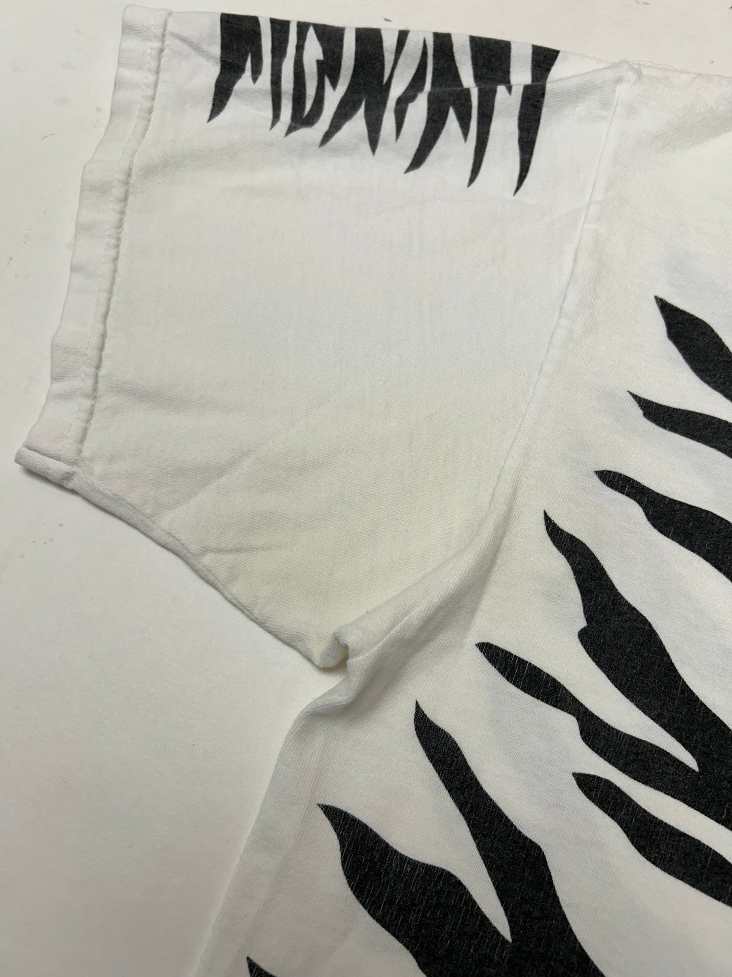 Vintage 90s Ted Nugent World Bowhunter Zebra Stripe Rockin’ The Wild Kick Ass Music Tee XL 24x29 Inches