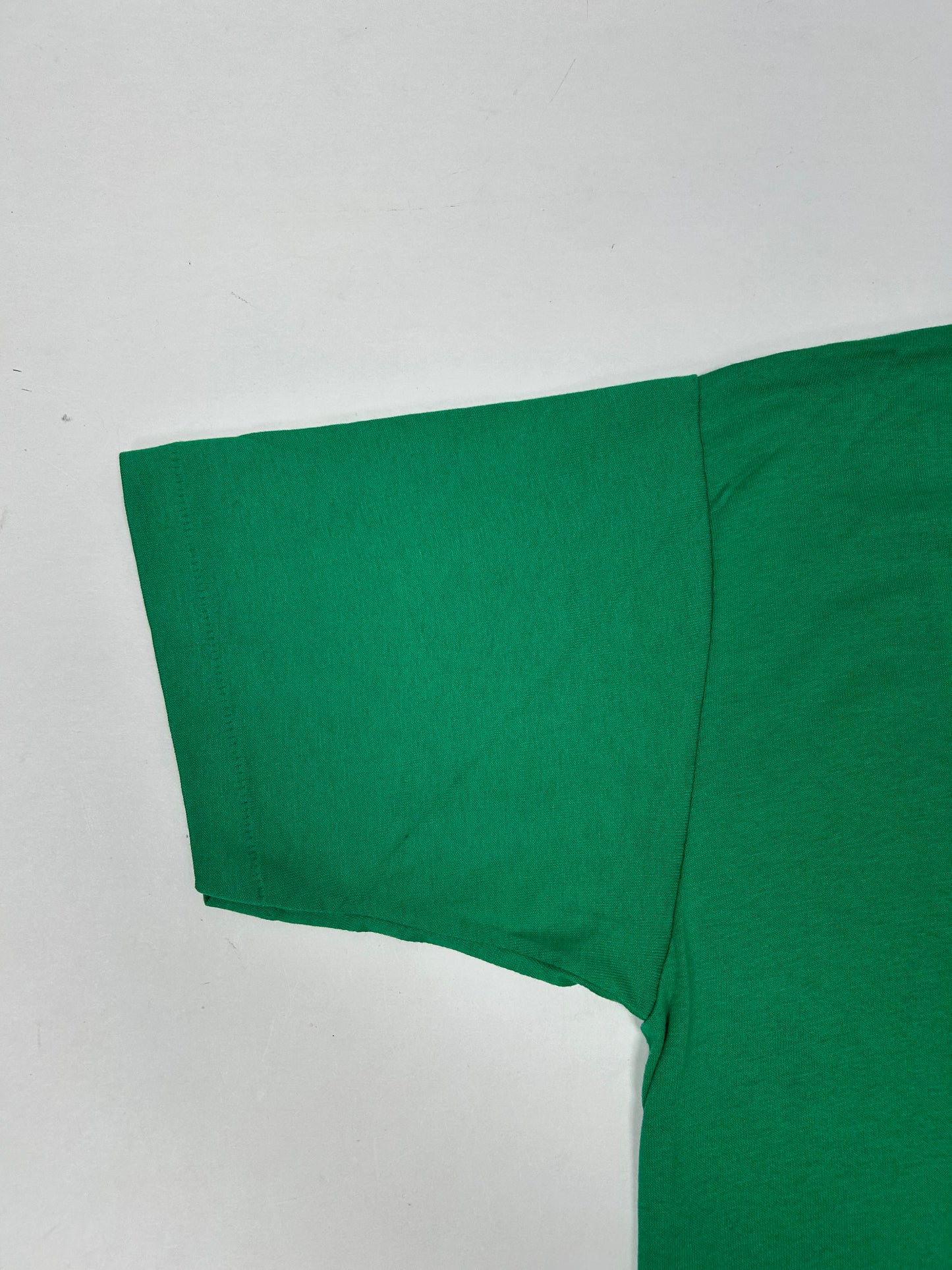 Edgewood NJ “Deeper Than The Roots.” First Edition Tee Large 21.5x28.5 Inches JERZEES 50/50 Blend Made In USA Kelley Green