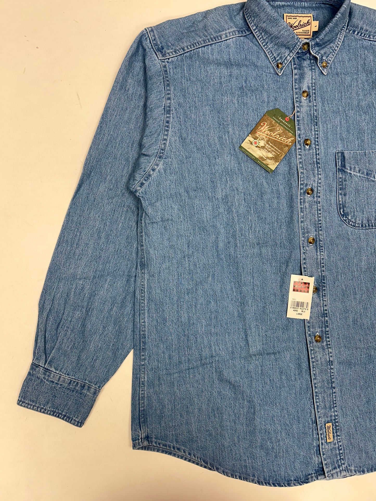 Woolrich Denim Button Up Shirt Blue Long Sleeve 100% Cotton Men’s Large 24x33 Inches DS Brand New With Tag