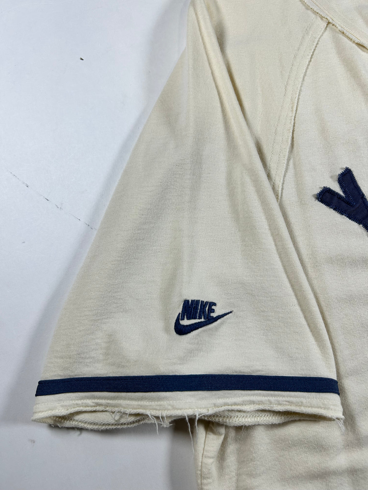 Vintage 2000s Nike Team New York Yankees Baseball Jersey Blank Cream L/XL 25x32.5 Inches