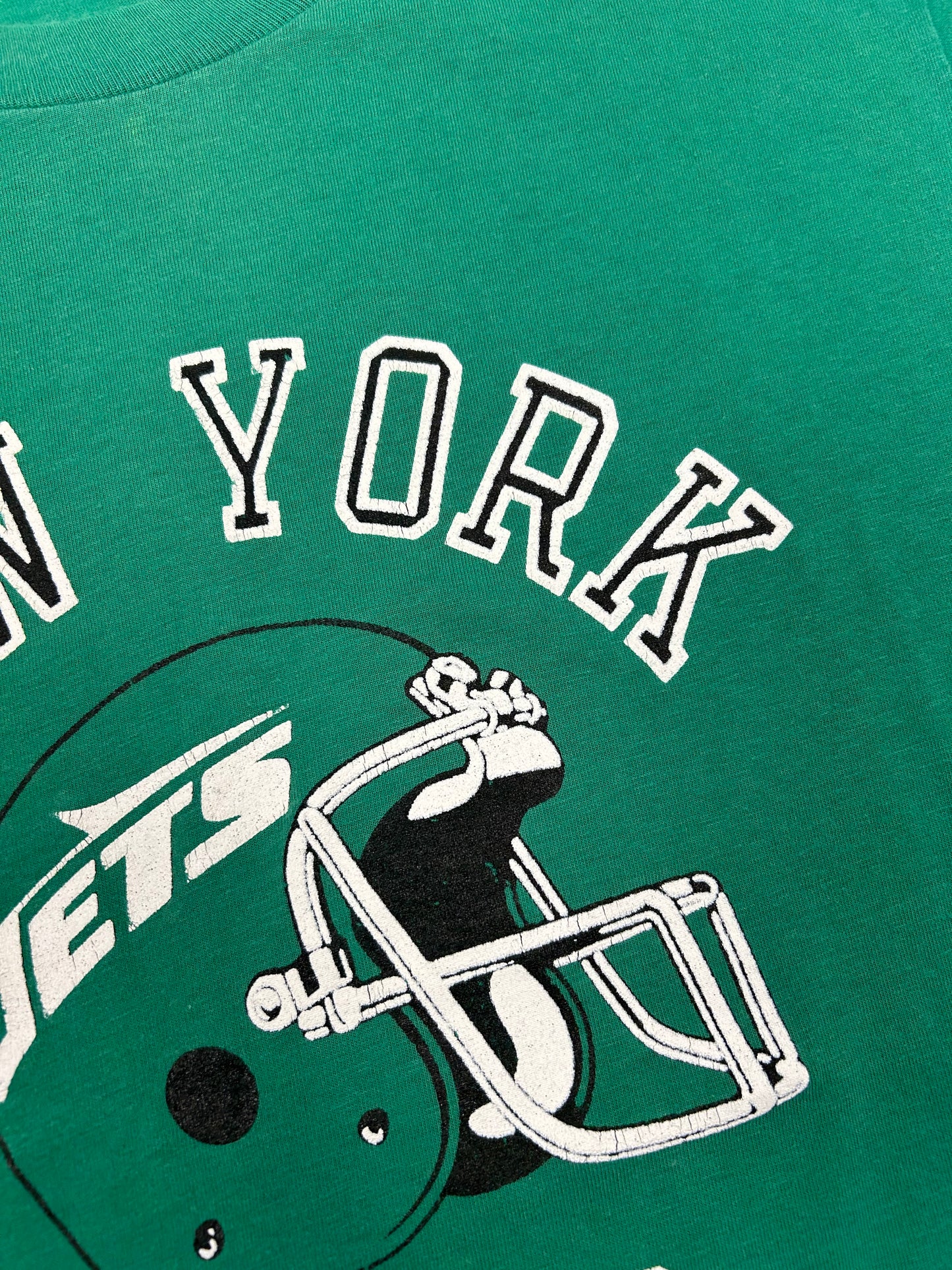 Vintage New York Jets NFL Helmet Logo Tee Small/Medium Fit 19x27.75 Inches