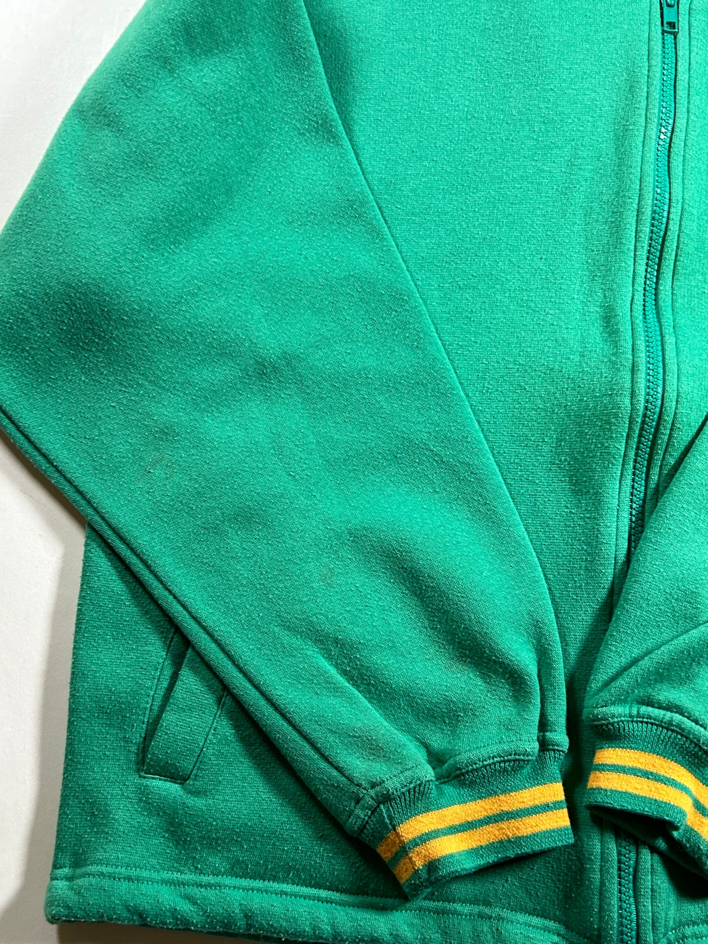 Vintage Nike Rock-it Cargo Air & Sea Force Air Zip Sweatshirt Green M/S 23.25x25 Inches