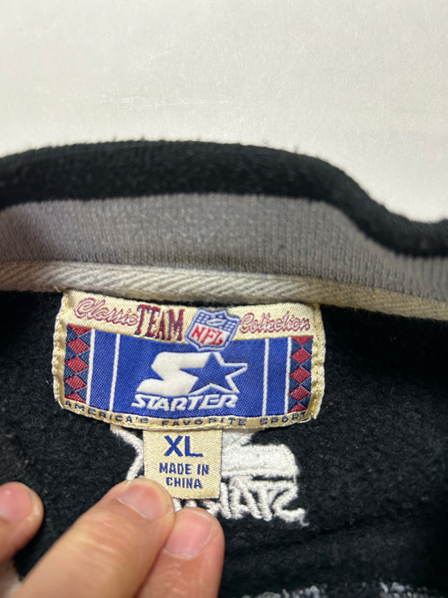 Vintage 90s Starter Oakland Raiders NFL Crewneck Sweatshirt Medium Fit 22.25x26.5 Inches Black