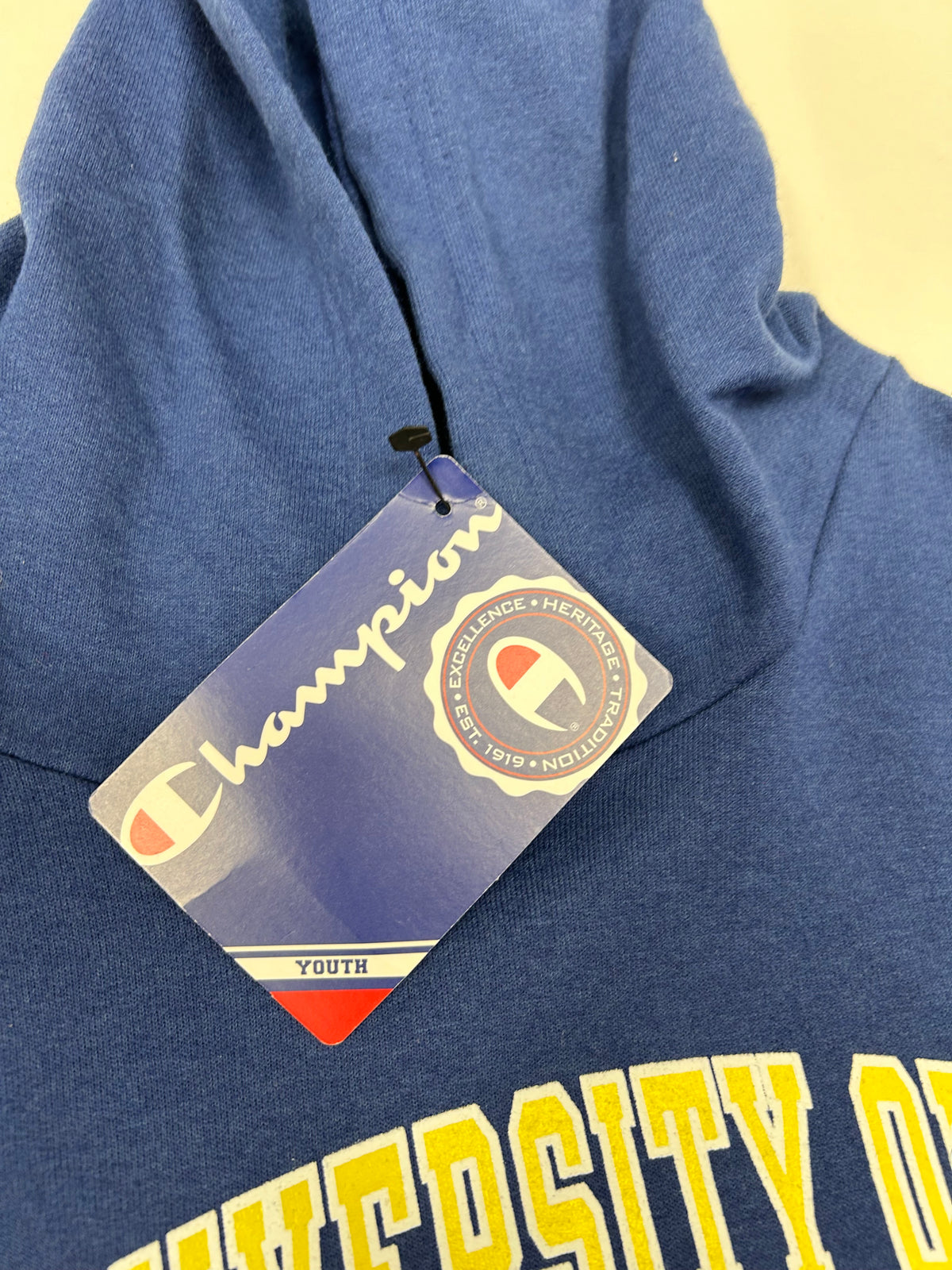 University Of New Haven College Logo Champion Hoodie Sweatshirt New 21.25x26.5 Inches Brand New With Tag