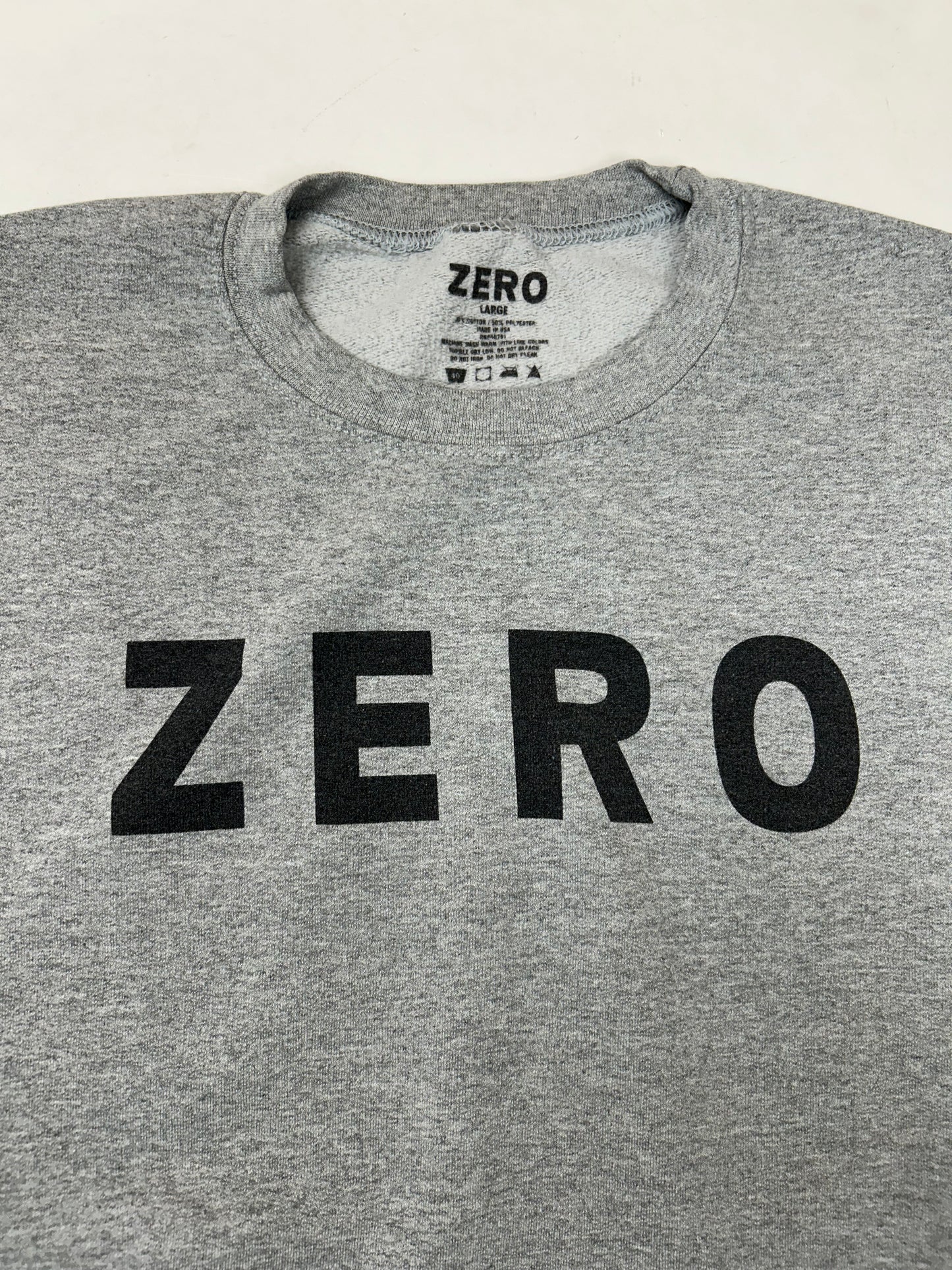 Zero Skateboards Spell Out Skate Brand Crewneck Sweatshirt Large 23.75x27 Inches Gray