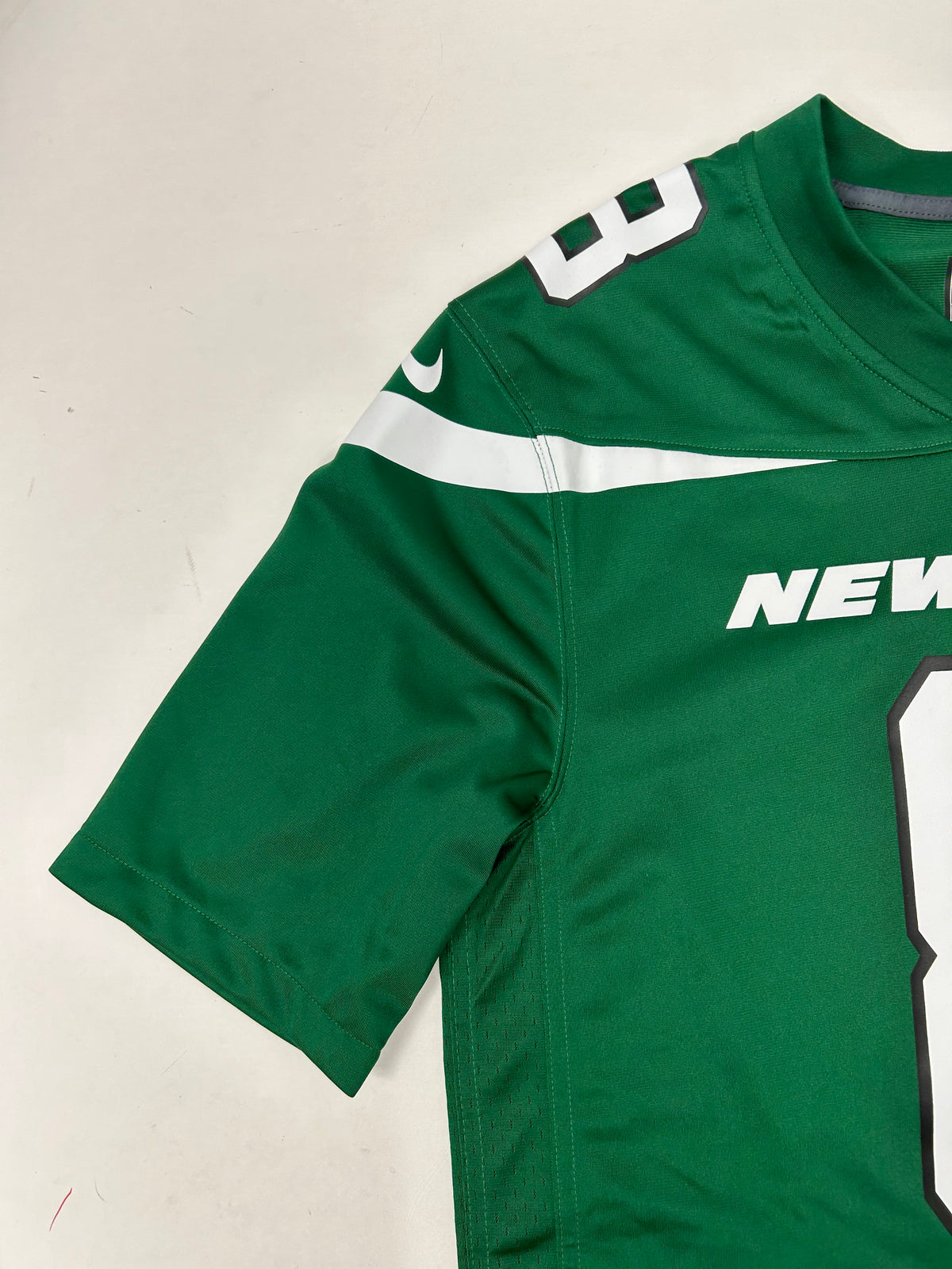 New York Jets Aaron Rodgers # 8 NFL Nike Jersey Medium Men’s Green 2023