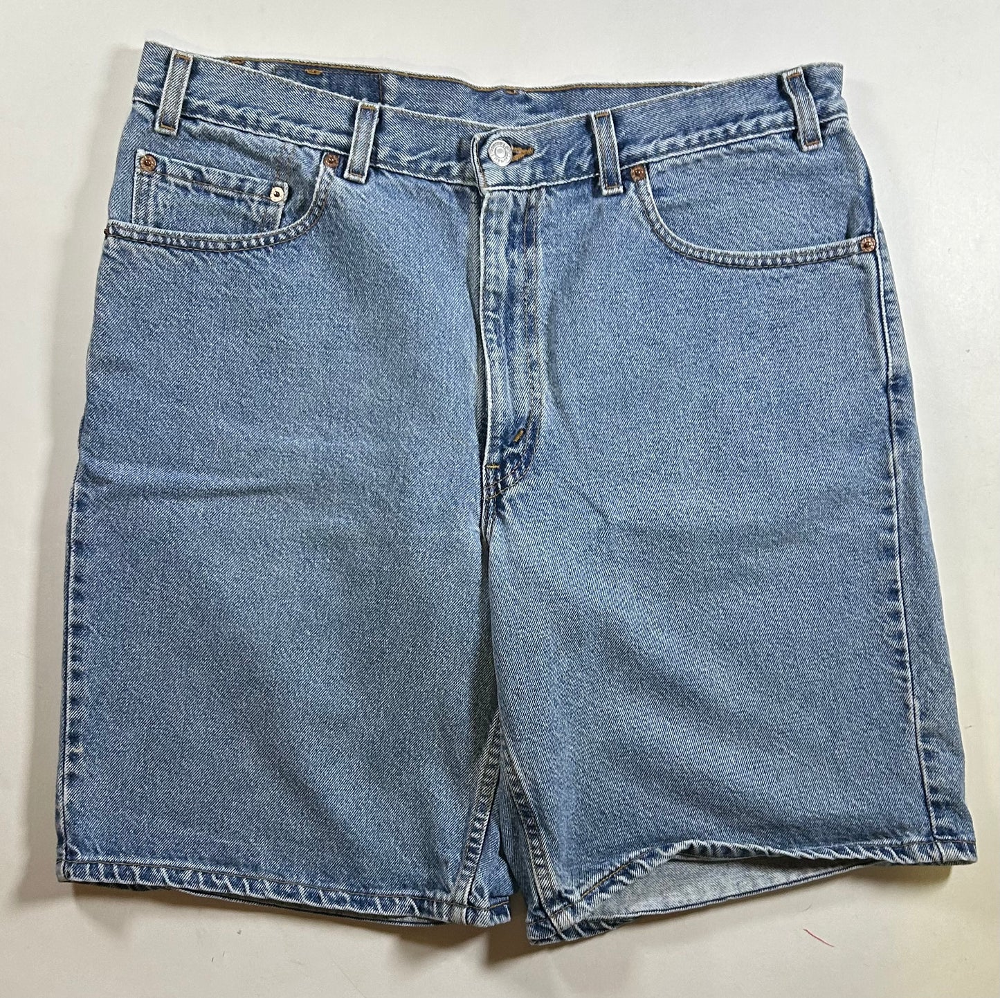 Vintage Levi's 550 USA Denim Blue Jean Shorts Relaxed Fit 36 18.5x21.75 Inches 100% Cotton
