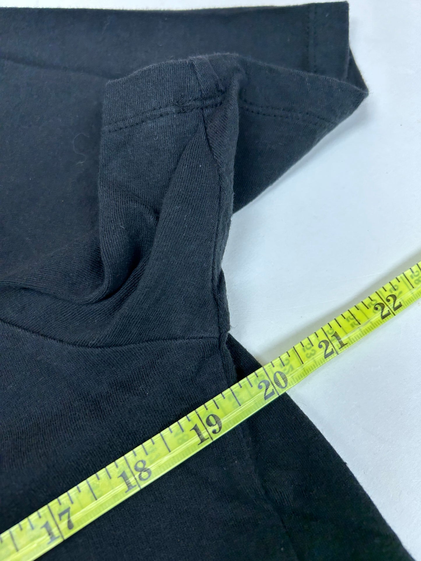 00s Zoo York Skate Tee Medium Fit 19.25x27 Inches