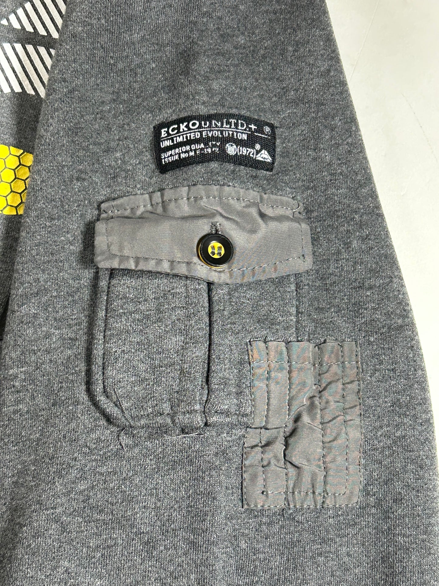 Vintage Eckō Unltd. Raw & Uncut Hooded Sweatshirt Gray Y2K Size Large 24.25x27