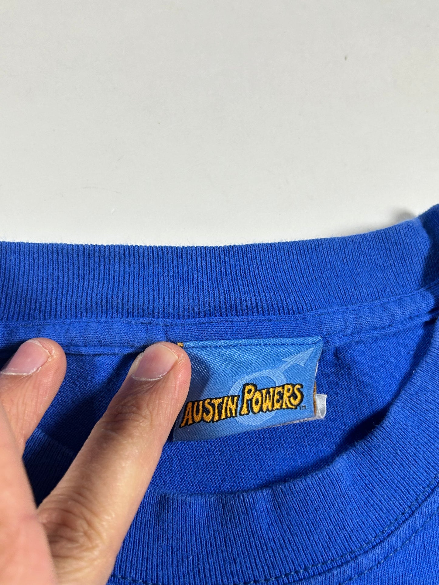 Vintage 2002 Austin Powers Goldmember Movie Promo T-Shirt Size Large 22.25x27.5 Inches Comes With DVD