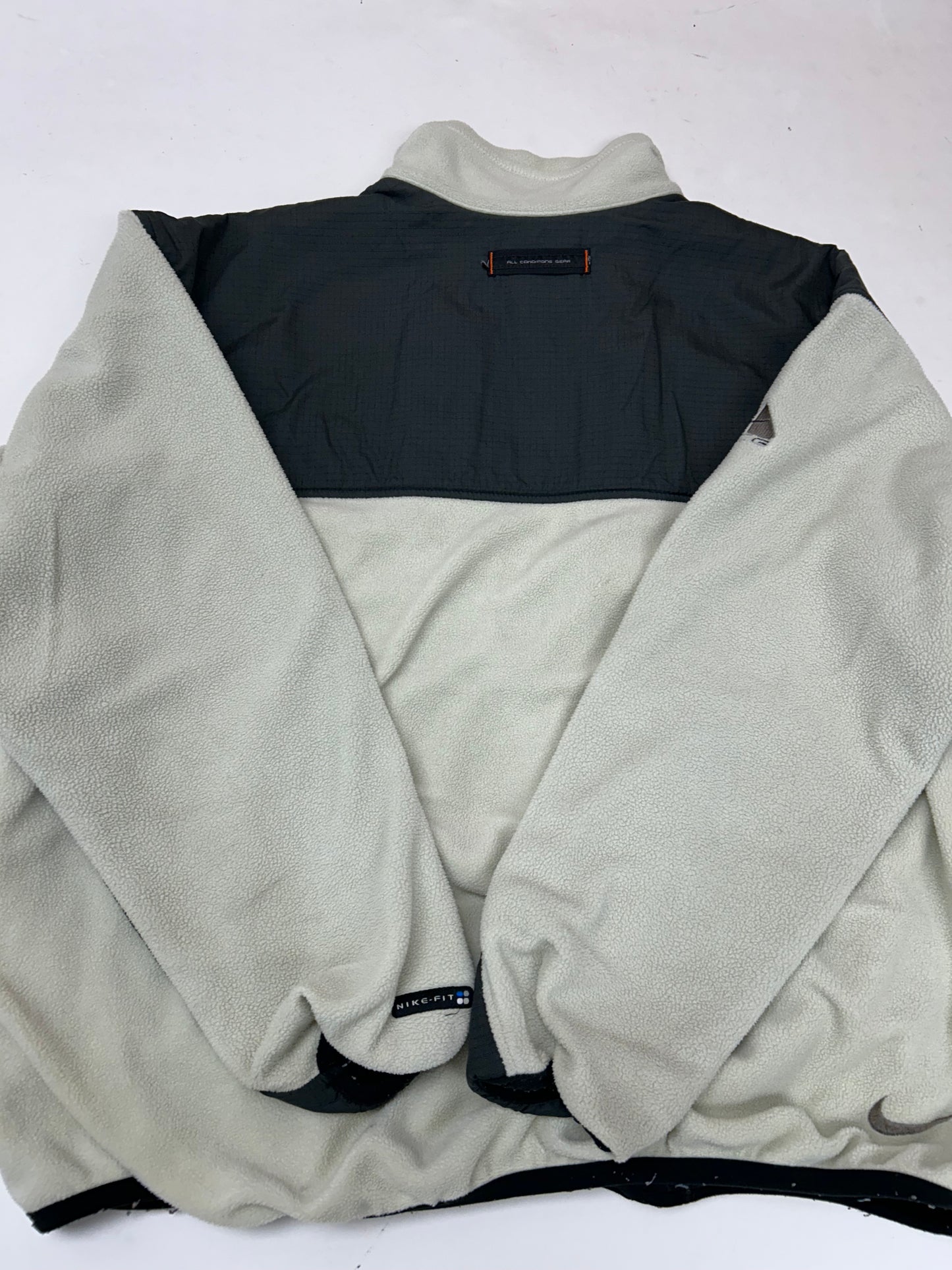 Vintage Nike ACG Nike FIT Thermal Layer 2 Zip Fleece Large 27.25x27.25 Inches