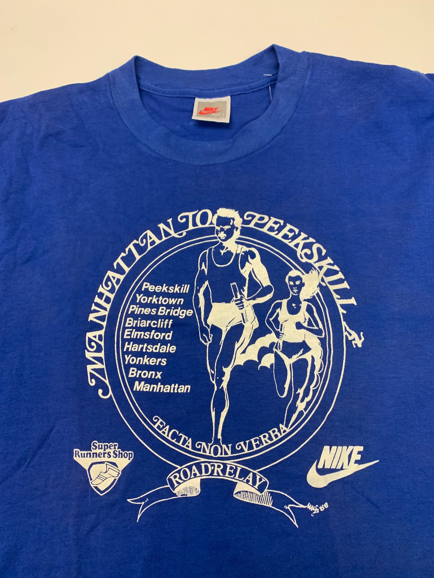 Vintage 1988 Nike Manhattan To Peekskill New York Road Relay Running Tee 19.75x28.5 Inches