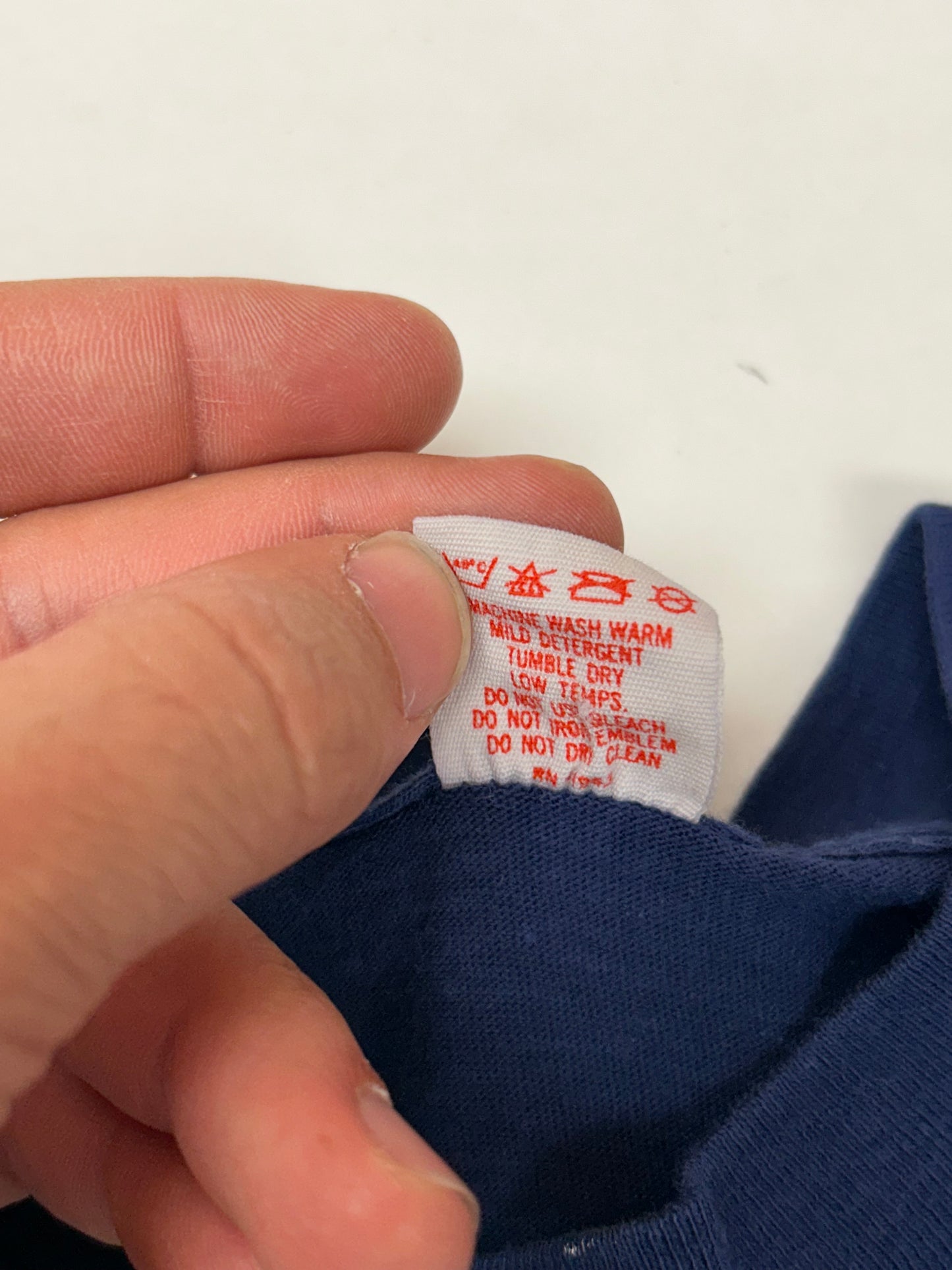 Vintage Collegiate Pacific 1984 Ivy League Champions University Of Pennsylvania Long Sleeve College Tee Medium Fit 20.5x26.5 Inches