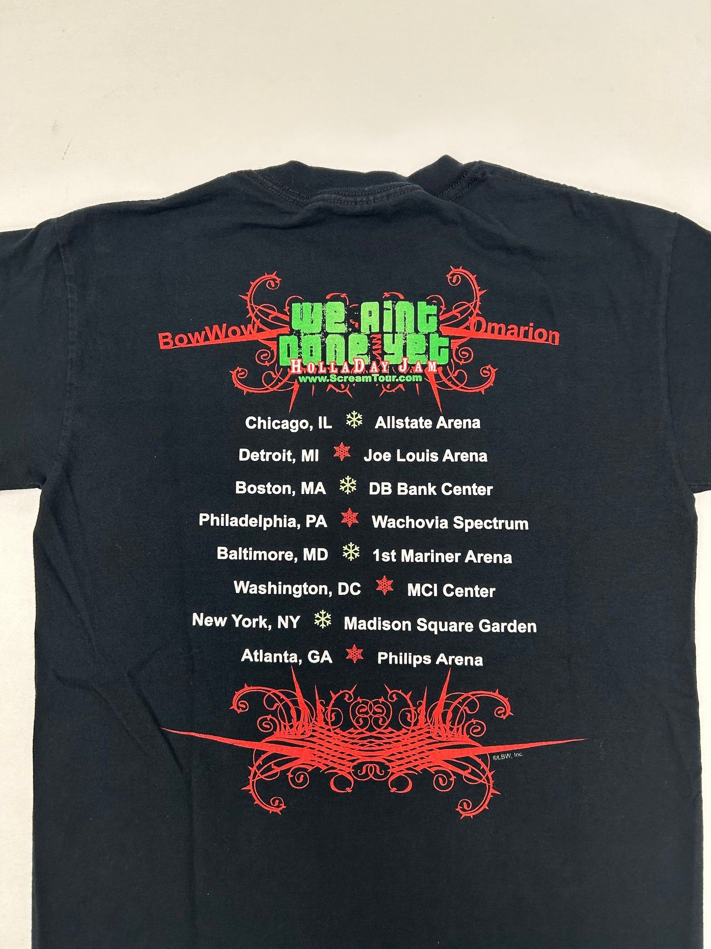 2005 HollaDay Jam Bow Wow Omarion We Ain't Done Yet T-Shirt Music Tour Small