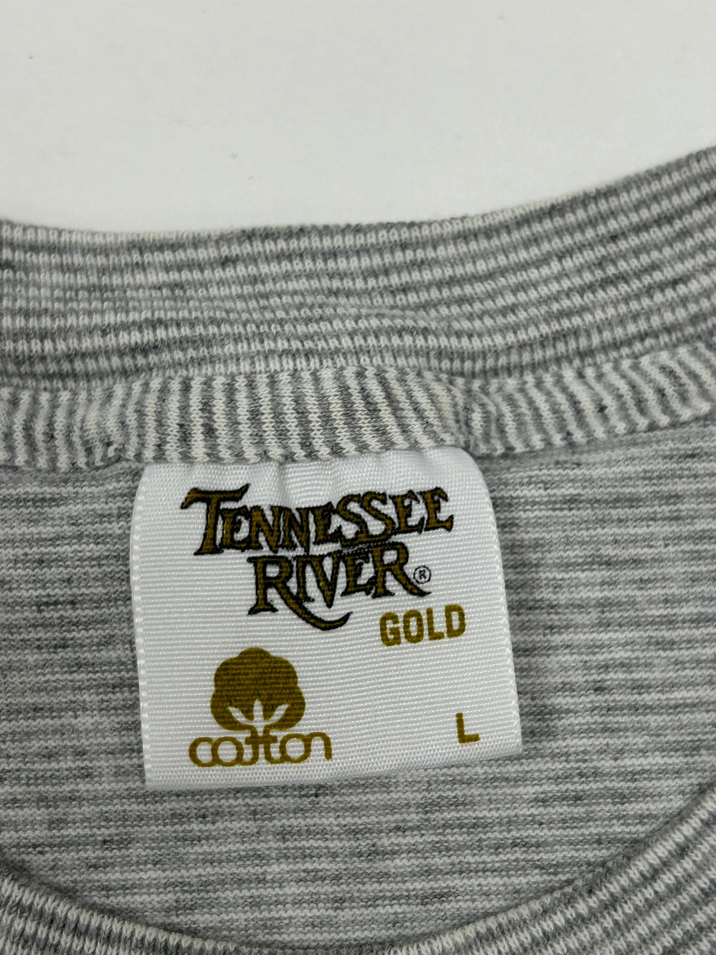 Vintage 90s Spa 23 Pompton Plains, NJ Fitness Center Tee Large 22.25x27.75 Inches