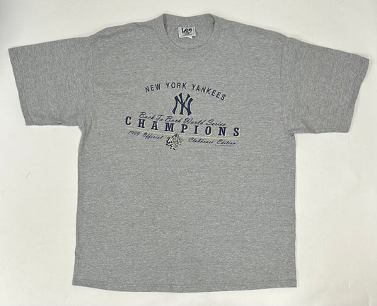 Vintage Lee Sport New York Yankees 1999 MLB World Series Champions Official Clubhouse Edition Tee Gray 2XL 25.5x32 Inches