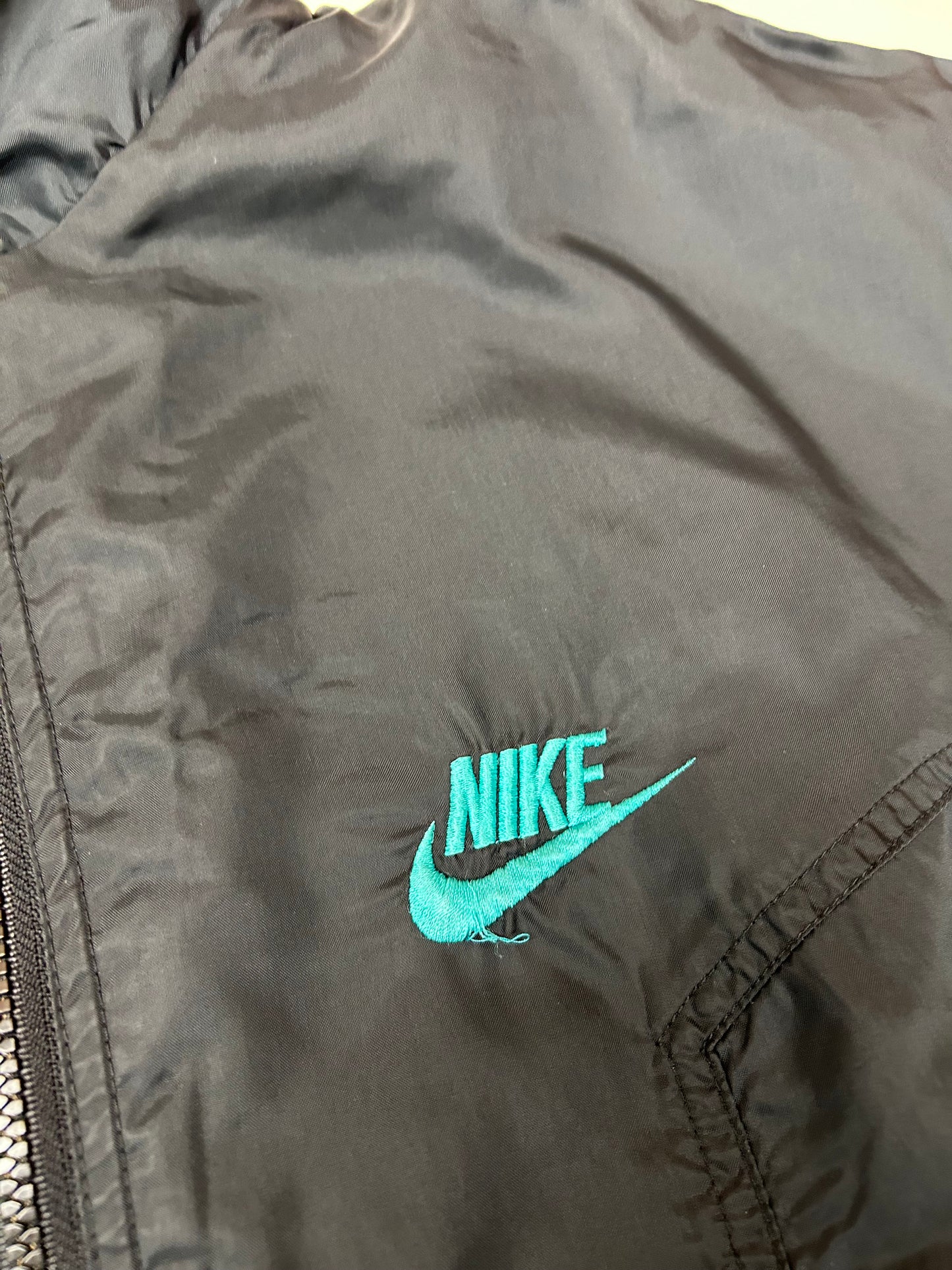 Vintage 90s Nike Windbreaker Jacket Large 24.75x26.75 Inches