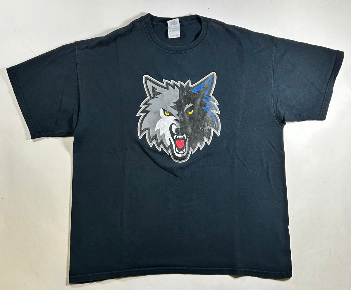 Vintage 2000s Minnesota Timberwolves NBA Tee XL 24.25x29 Inches As Is