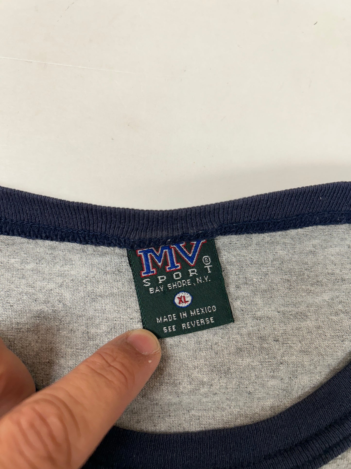 Vintage MV Sport University Of Delaware College Ringer Tee XL 23.25x29.5 Inches