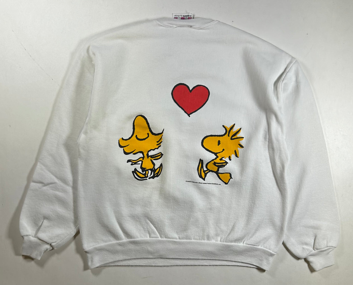 Vintage Peanuts Lucy Snoopy Kissing Woodstock Crewneck Sweatshirt 90s Large/Medium 22.5x25.75 Inches Valentines