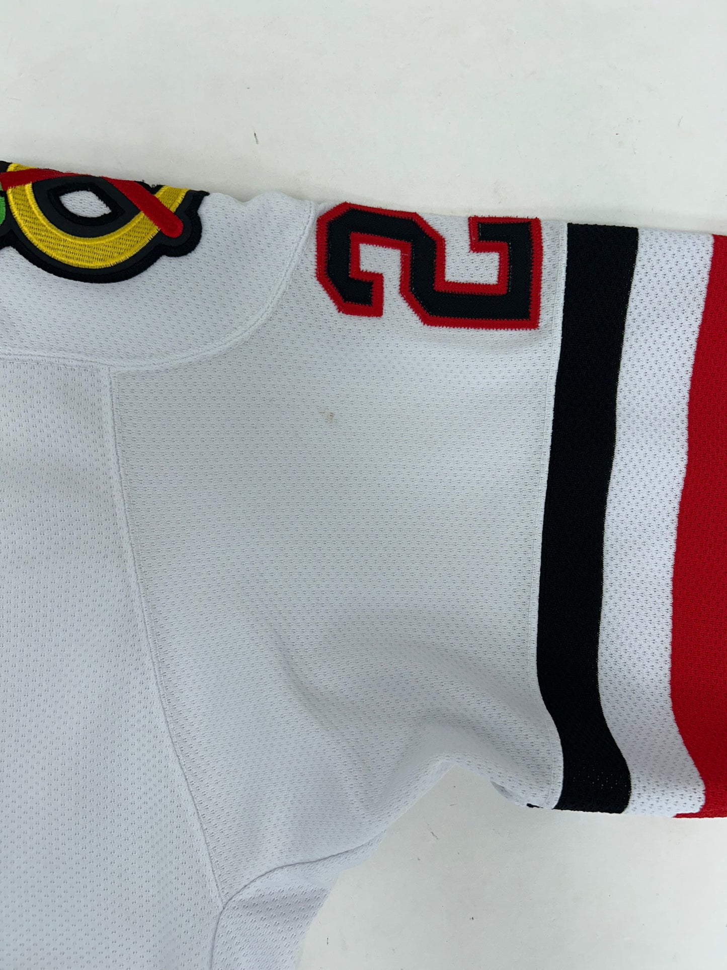 Vintage Starter NHL Chicago Blackhawks Jeremy Roenick Hockey Jersey Men’s Large 28x29.75 Inches