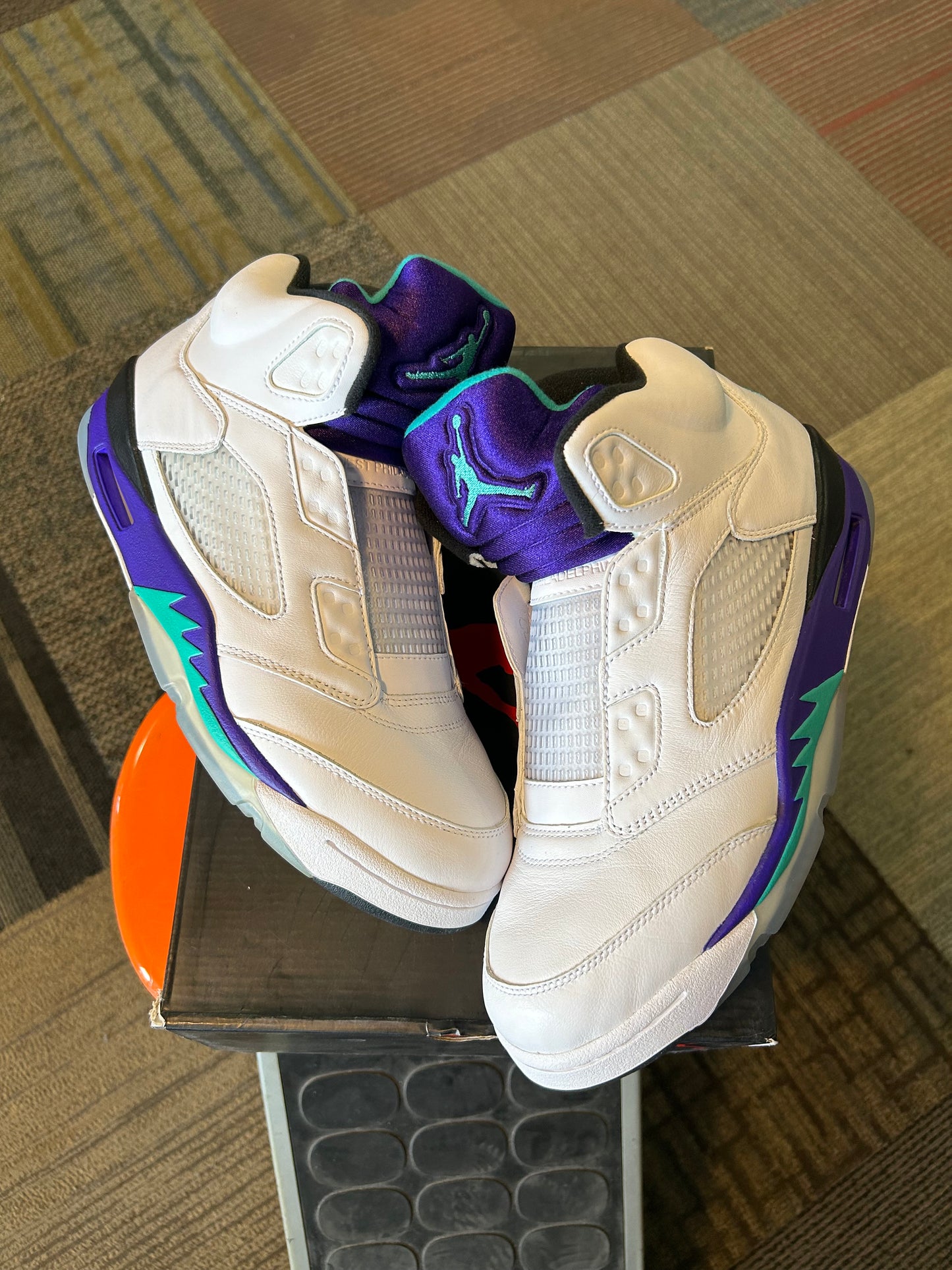 2018 Nike Air Jordan Retro 5 Grape Fresh Prince NRG Size 10 Very Will Smith Worn Twice Great Condition