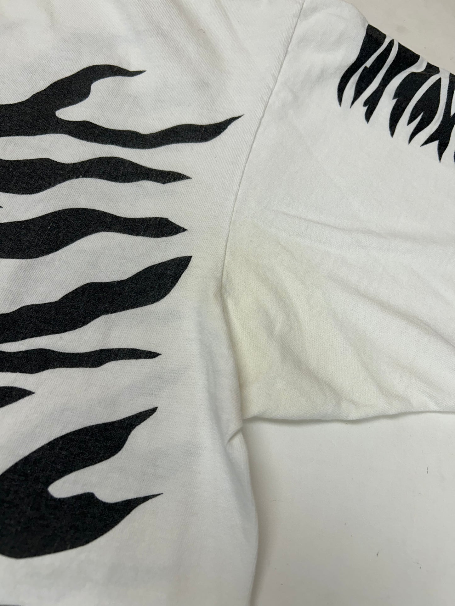 Vintage 90s Ted Nugent World Bowhunter Zebra Stripe Rockin’ The Wild Kick Ass Music Tee XL 24x29 Inches