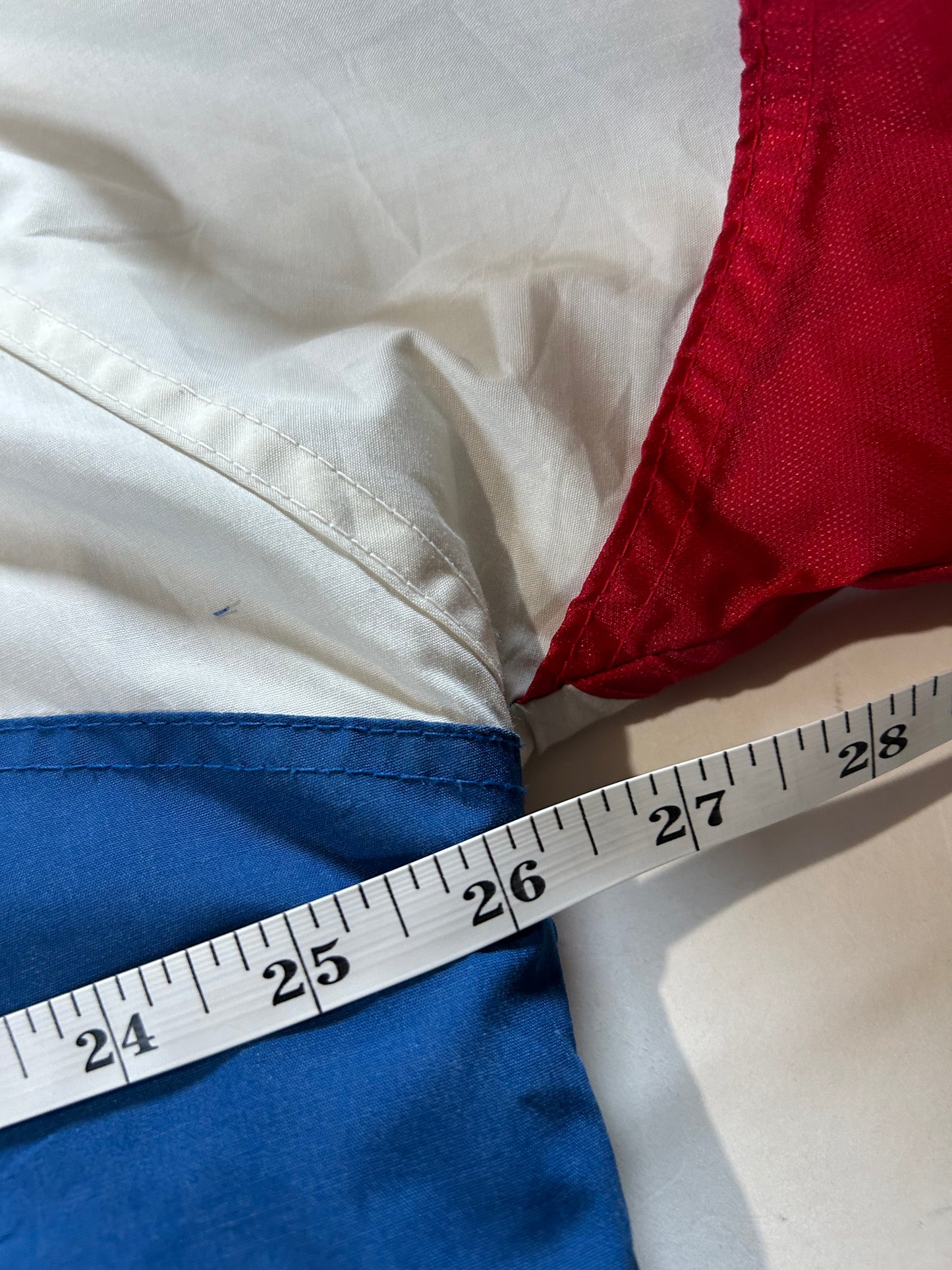 Vintage 90s New England Patriots NFL Graffiti Pro Player Puffer Jacket Tagged Medium Can Fit Large 26.25x27.5 Inches