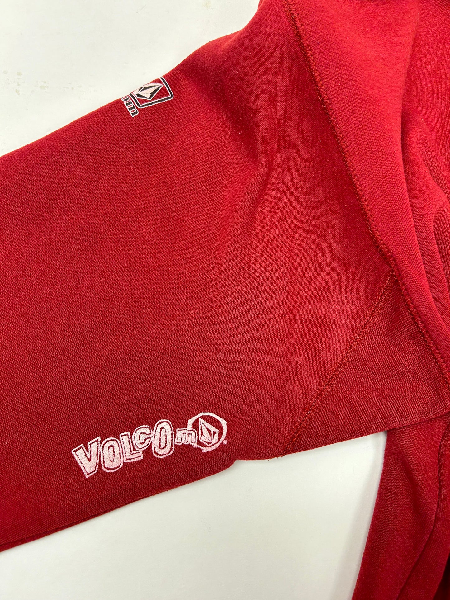 Vintage Volcom Stone The Only Constant Is Change Skate Surf Brand Hooded Sweatshirt Large 25.5x28.25 Inches Maroon