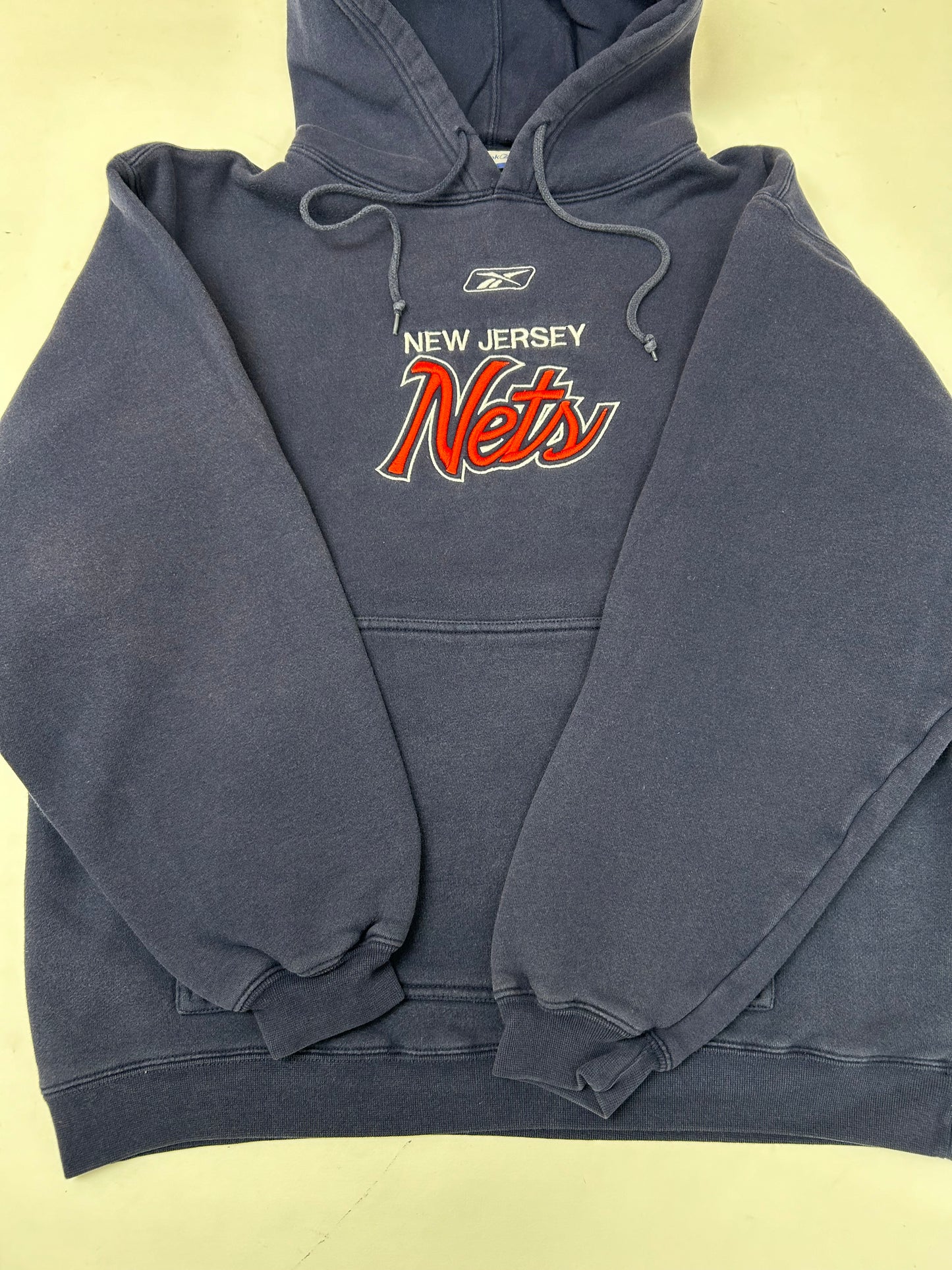 Vintage 00s Reebok New Jersey Nets NBA Hooded Sweatshirt Medium 23.25x26.5 Inches Worn Navy