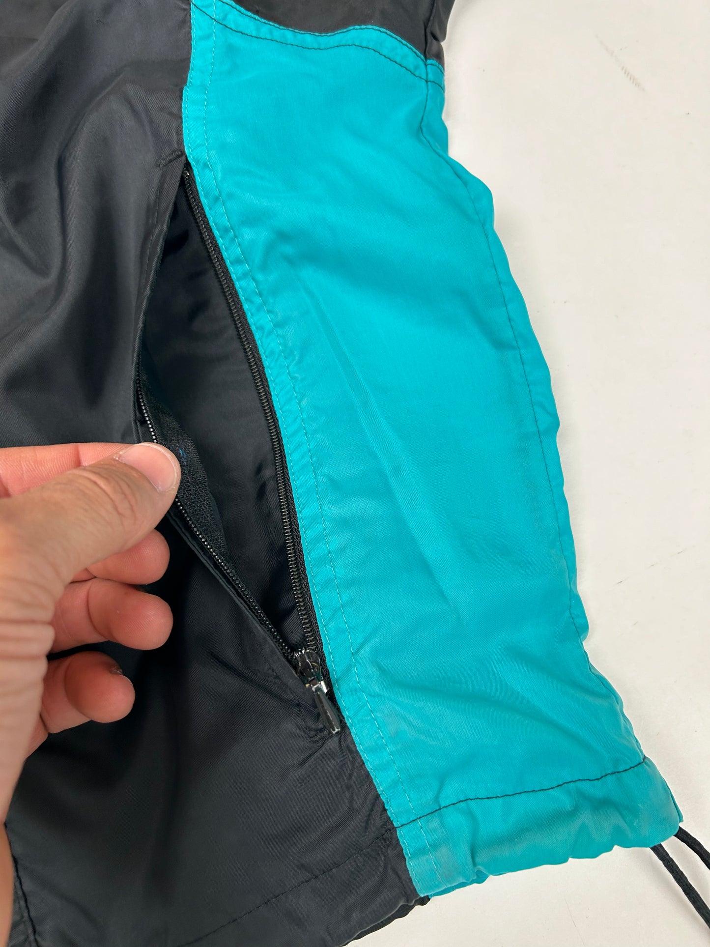 Vintage 90s Nike Windbreaker Jacket Large 24.75x26.75 Inches