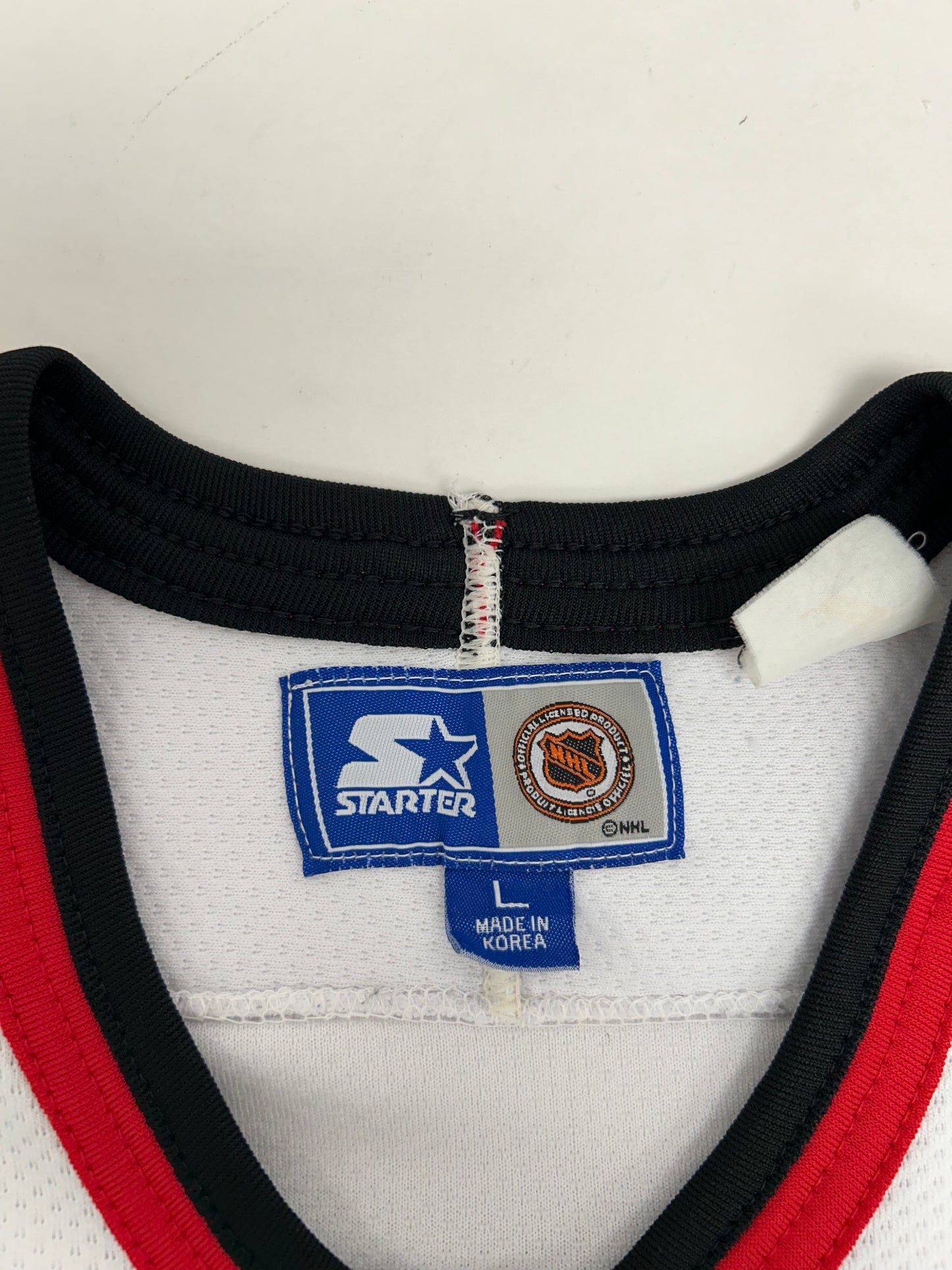 Vintage Starter NHL Chicago Blackhawks Jeremy Roenick Hockey Jersey Men’s Large 28x29.75 Inches