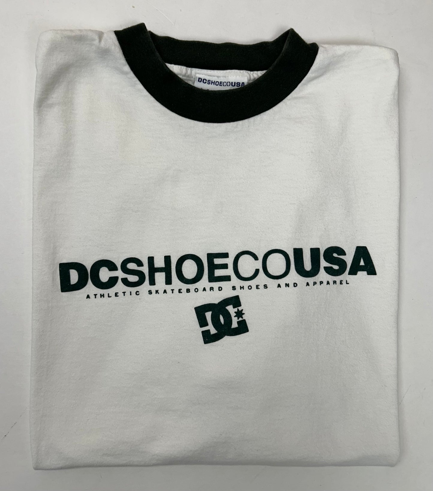 Vintage DC SHOE CO USA Apparel Felt Logo Skate Tee XL 25.25x30 Inches USA Skateboarding