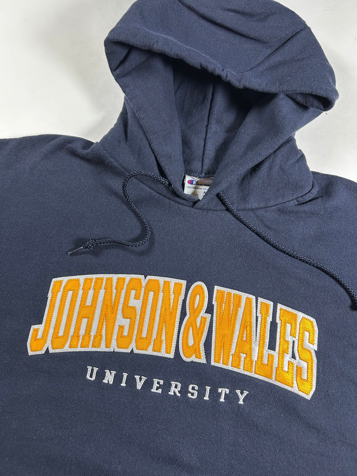 Champion Johnson & Wales University College Hoodie Sweatshirt Medium 22.5x25.5 Inches As Is