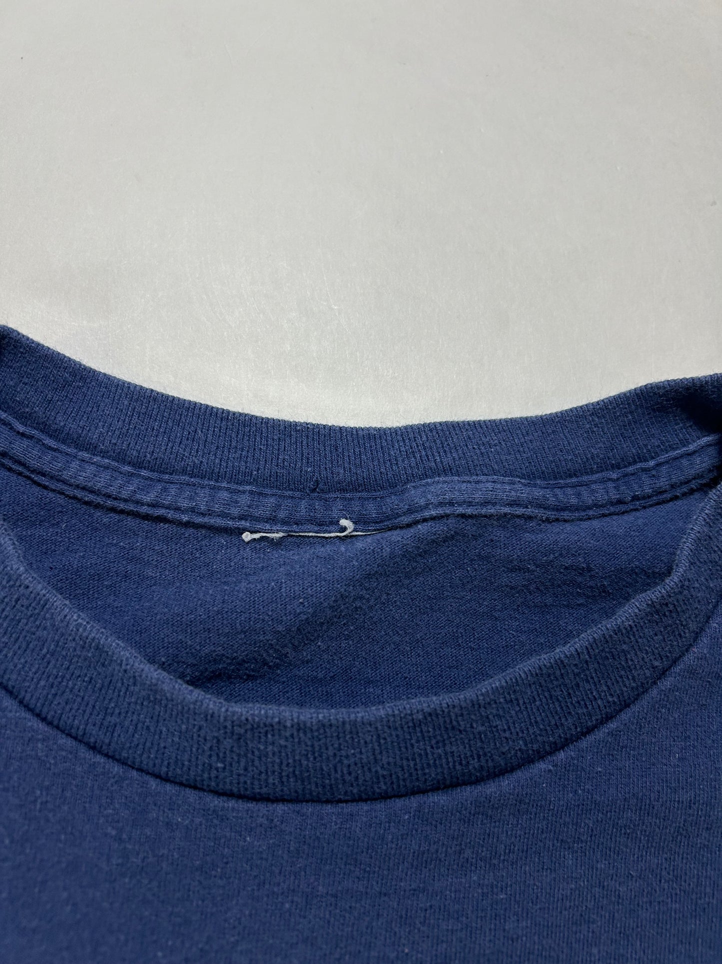 Vintage 2002 Dave Matthews Band Winter Tour Tee 21.25x27.25 Medium/Large