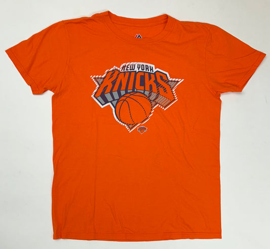Majestic New York Knicks NBA Tee Medium Has Pin Holes On Logo Medium 20.25x26.5 Inches