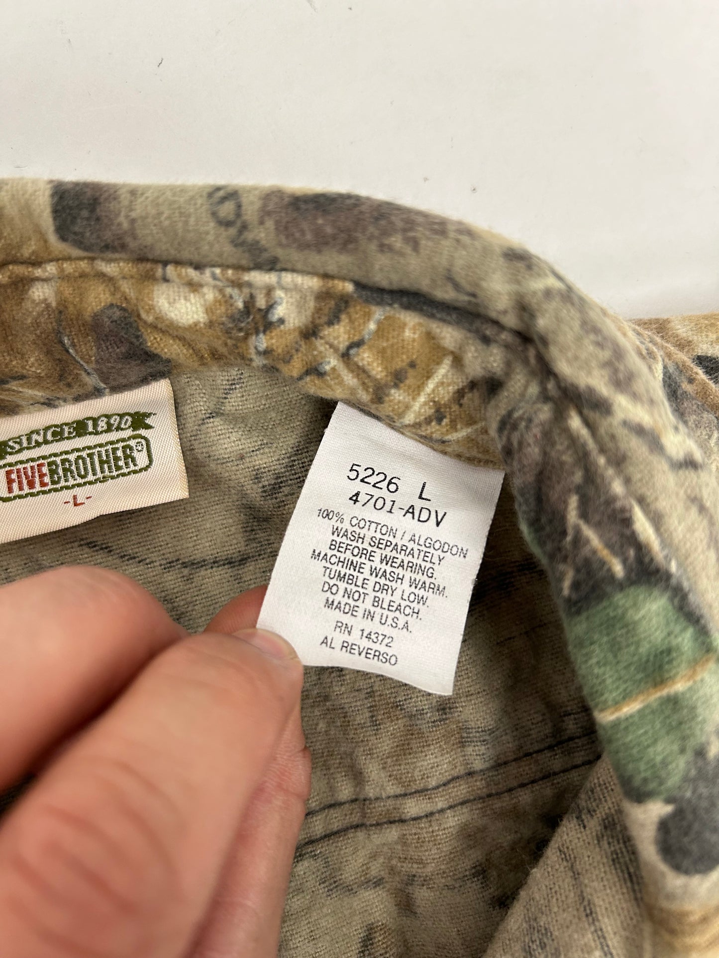 Vintage Five Brother Camo Vantage Flannel Button Up Shirt 5226 4701-ADV Large 25x29.5 Inches
