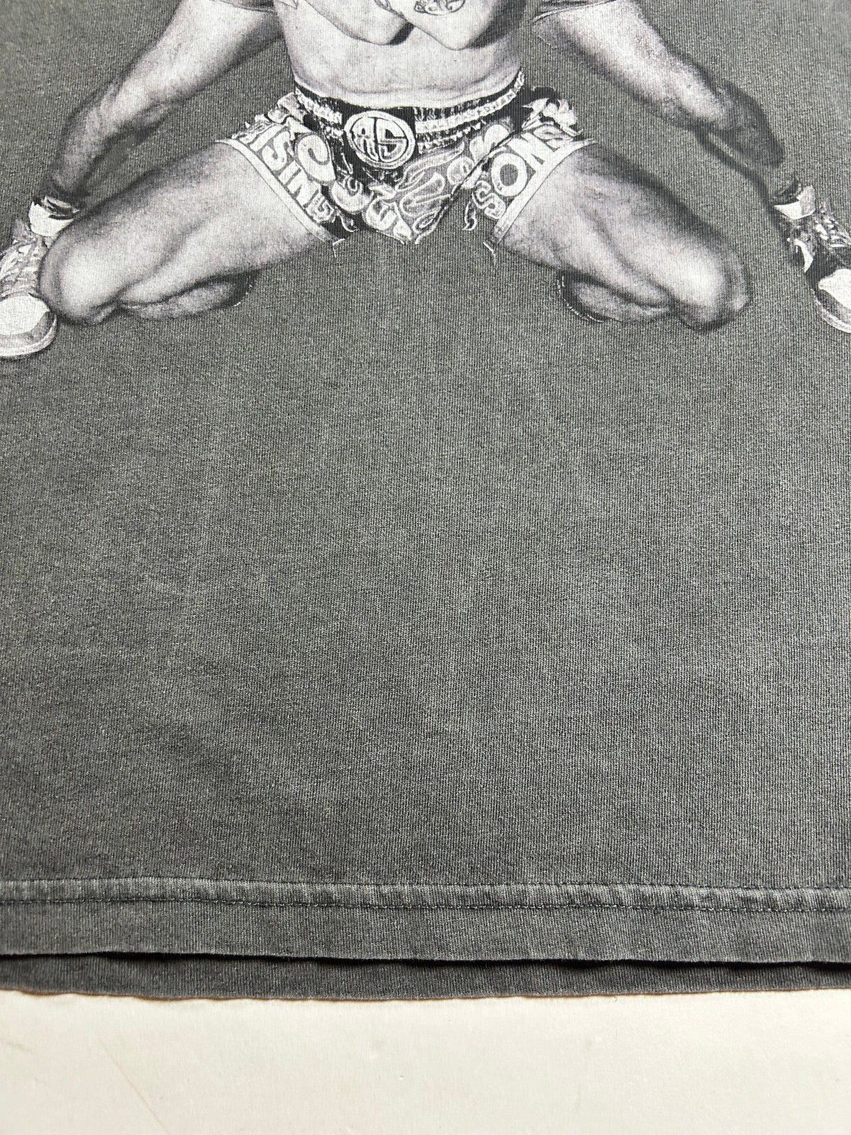 Red Hot Chili Peppers Unlimited Love Tour 2023 Totem Graphic Faded Gray 2XL 25.5x29.5 Inches.