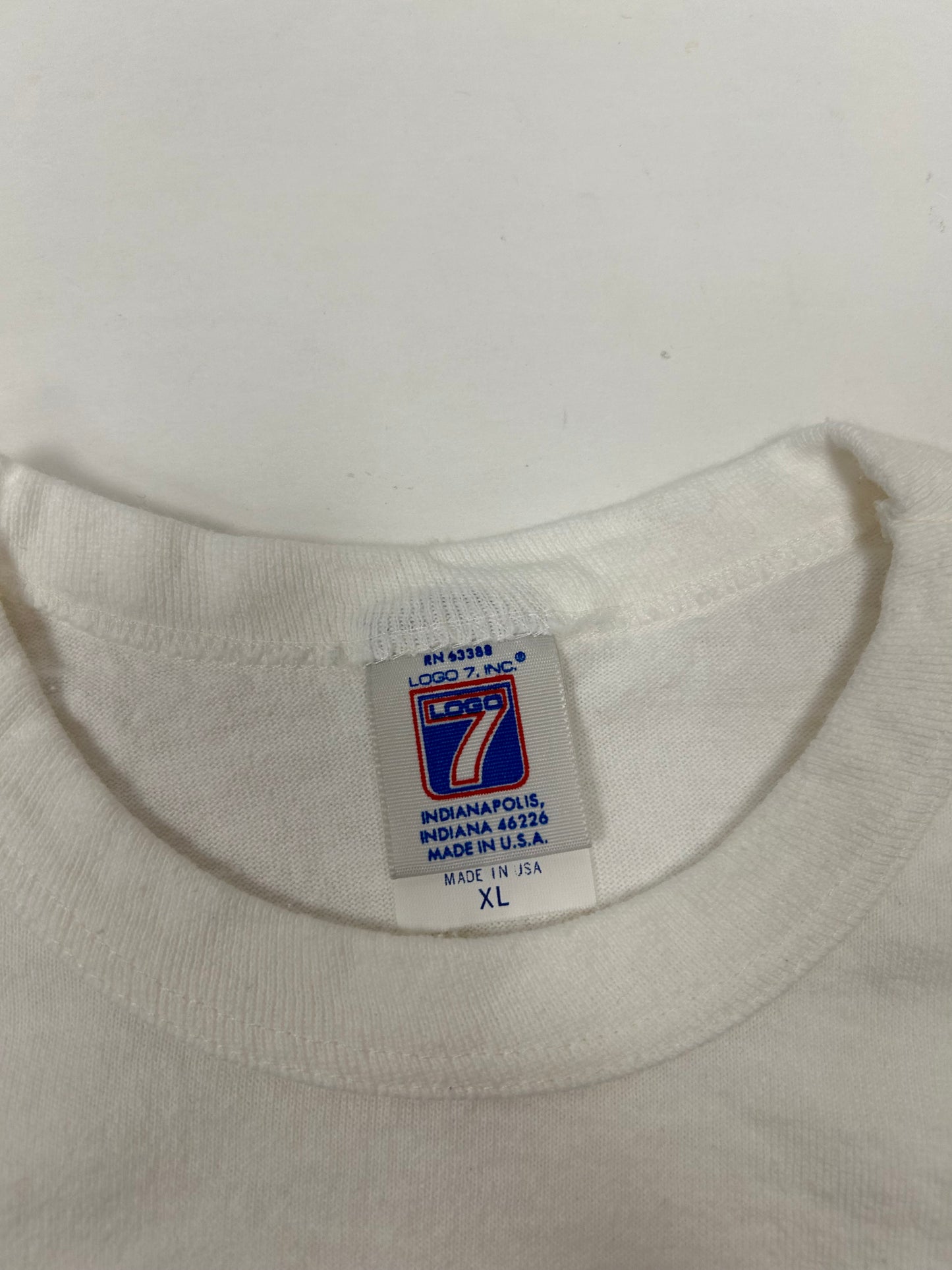 Vintage Logo 7 Super Bowl XXII Joe Robbie Stadium Miami Florida NFL Tee L/XL 22x30.5 Inches