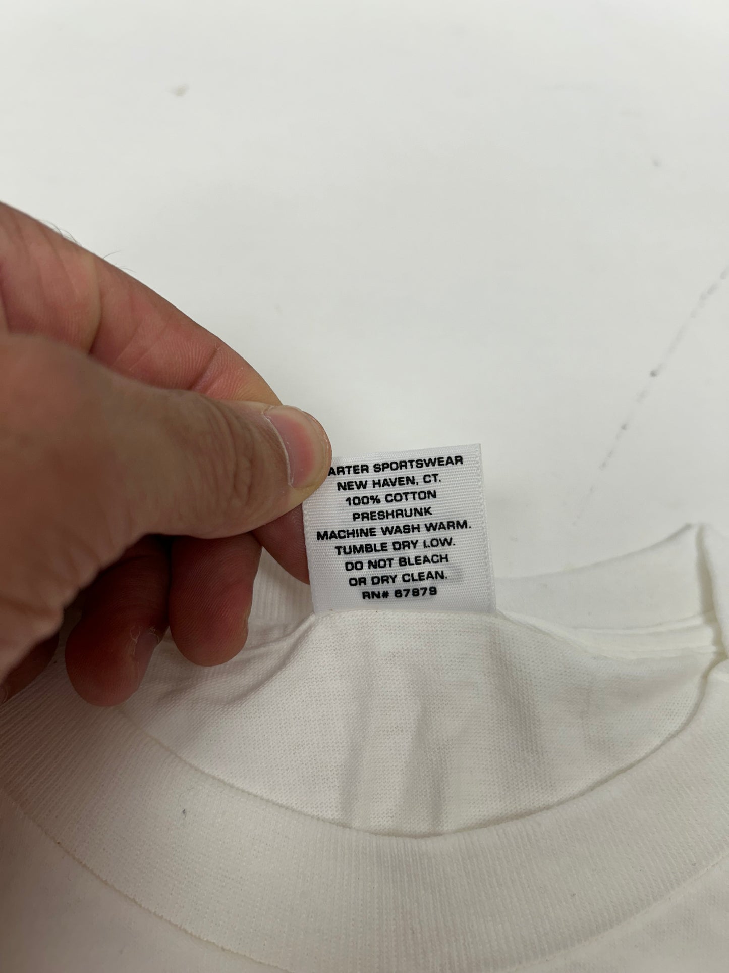 Vintage Starter University Of Kentucky Wildcats 1998 NCAA Men’s Basketball Champions Large/XL Fit 23.5x31.5 Inches