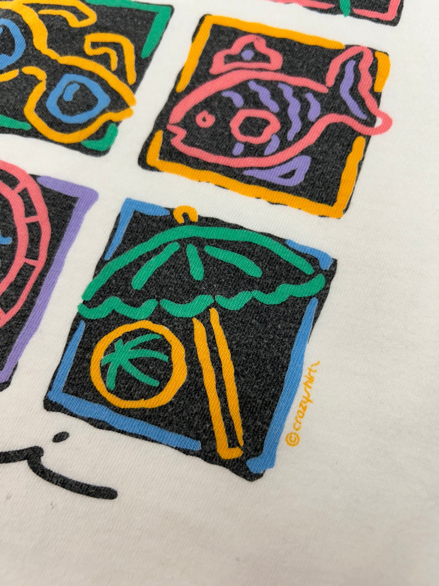 Vintage Crazy Shirts Hawaii Kauai Beach Essentials Graphic Shirt Large 21.5x28