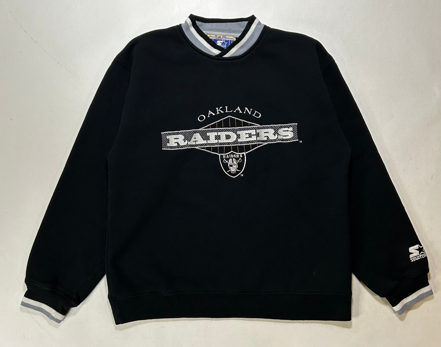 Vintage 90s Starter Oakland Raiders NFL Crewneck Sweatshirt Medium Fit 22.25x26.5 Inches Black