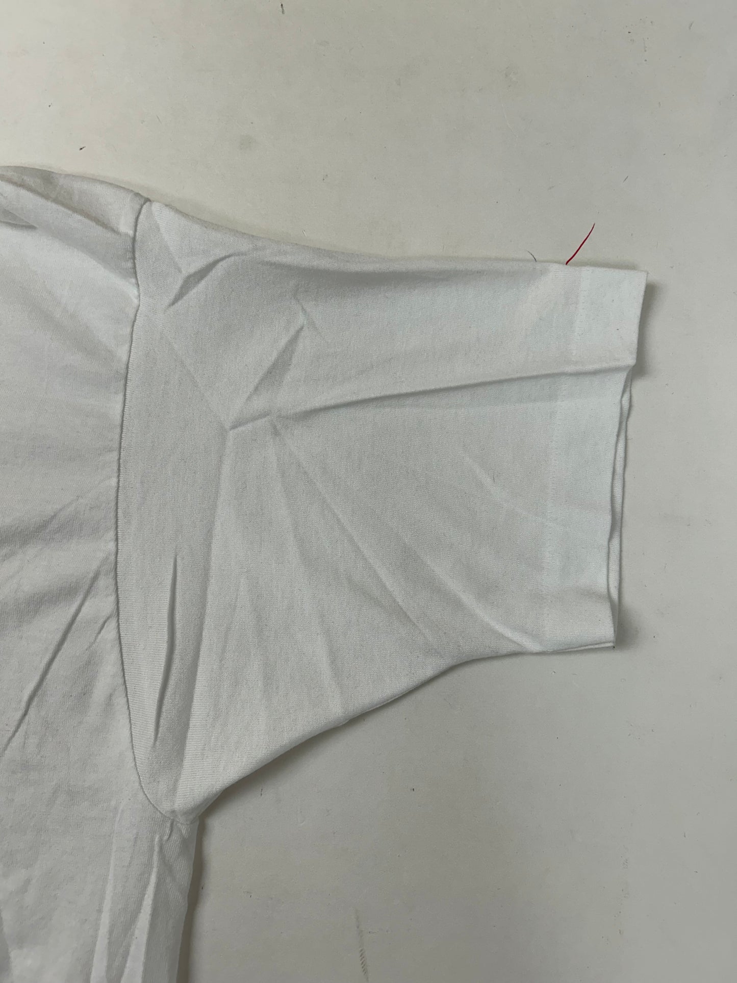 Edgewood NJ first edition “Deeper Than The Roots.” Tee 2XL Fit 26.25x30.25 Inches 90s Fruit Of The Loom 50/50 Blend USA White