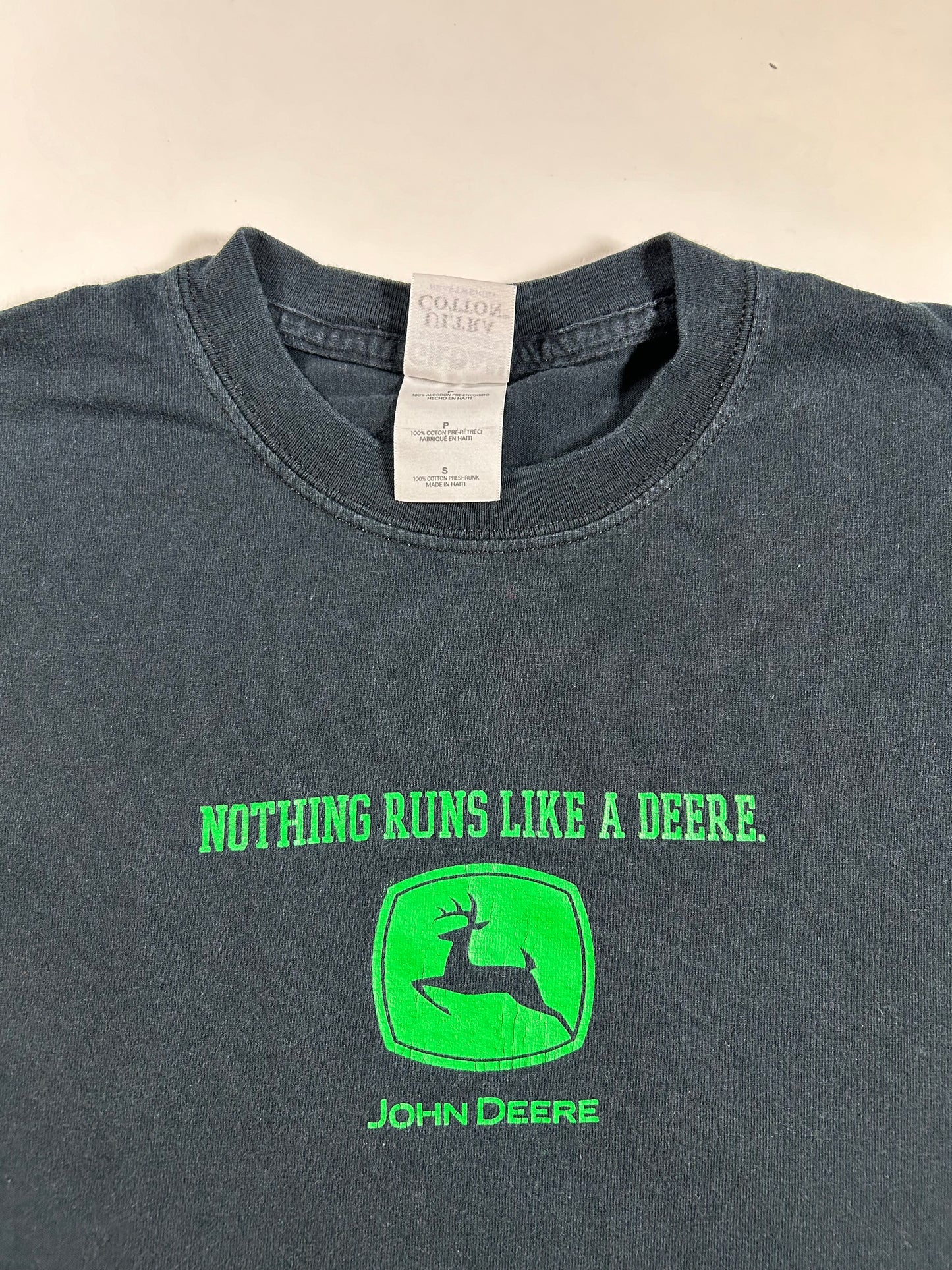 Vintage 00s John Deere “Nothing Runs Like a Deere” Brand Promo Tee Small 17.75x27.25 Inches Y2K