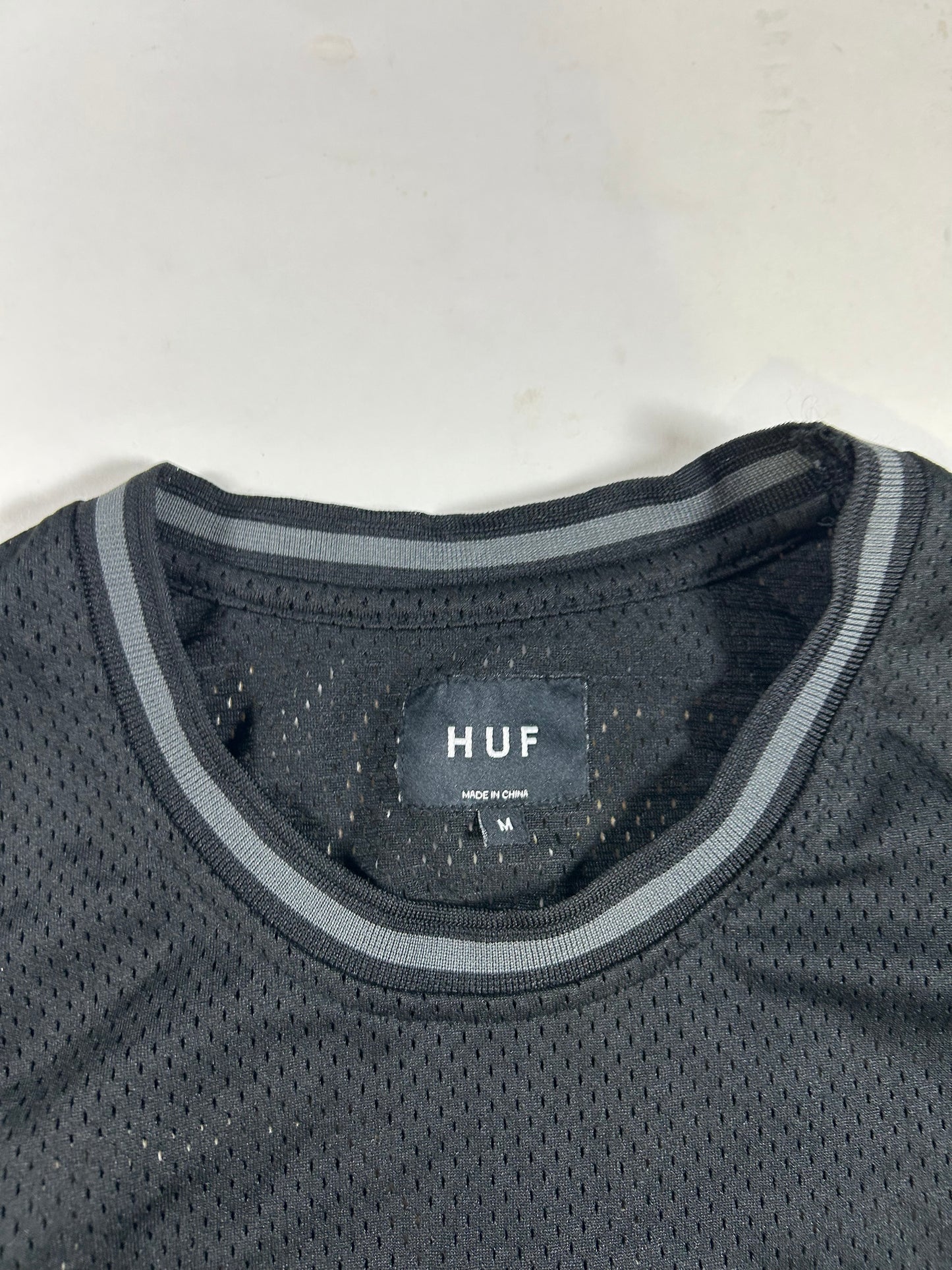 HUF Worldwide Skate Mens Basketball Style Jersey Tank #84 Skateboarding Medium 21x29.75 Inches