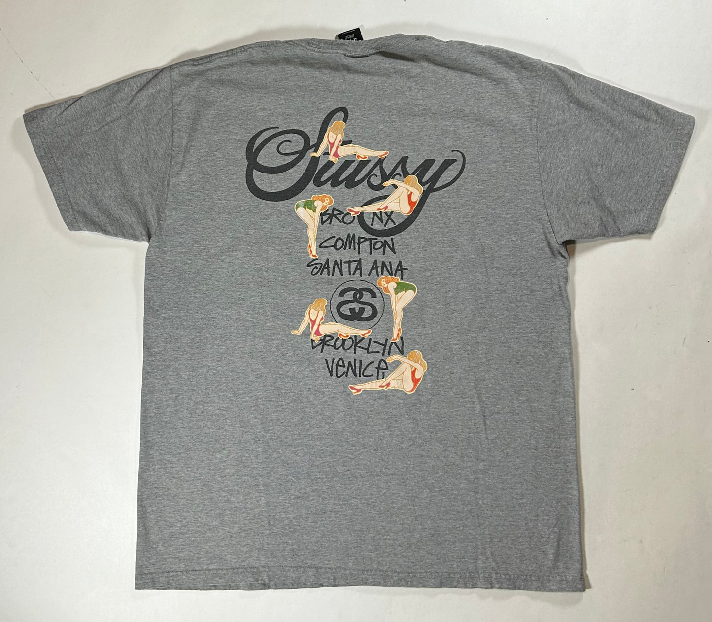 Stussy Worldwide Girls Graphic Pin Up Girls Graphic T-shirt Men Large 22.5x29.75 Inches Stüssy Gray 2000s
