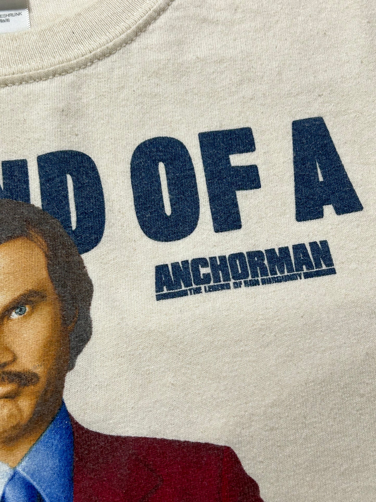 2013 Anchorman Movie Ron Burgandy I'm Kind Of A Big Deal Promo Tee Medium 19.25x27.5 Inches Cream