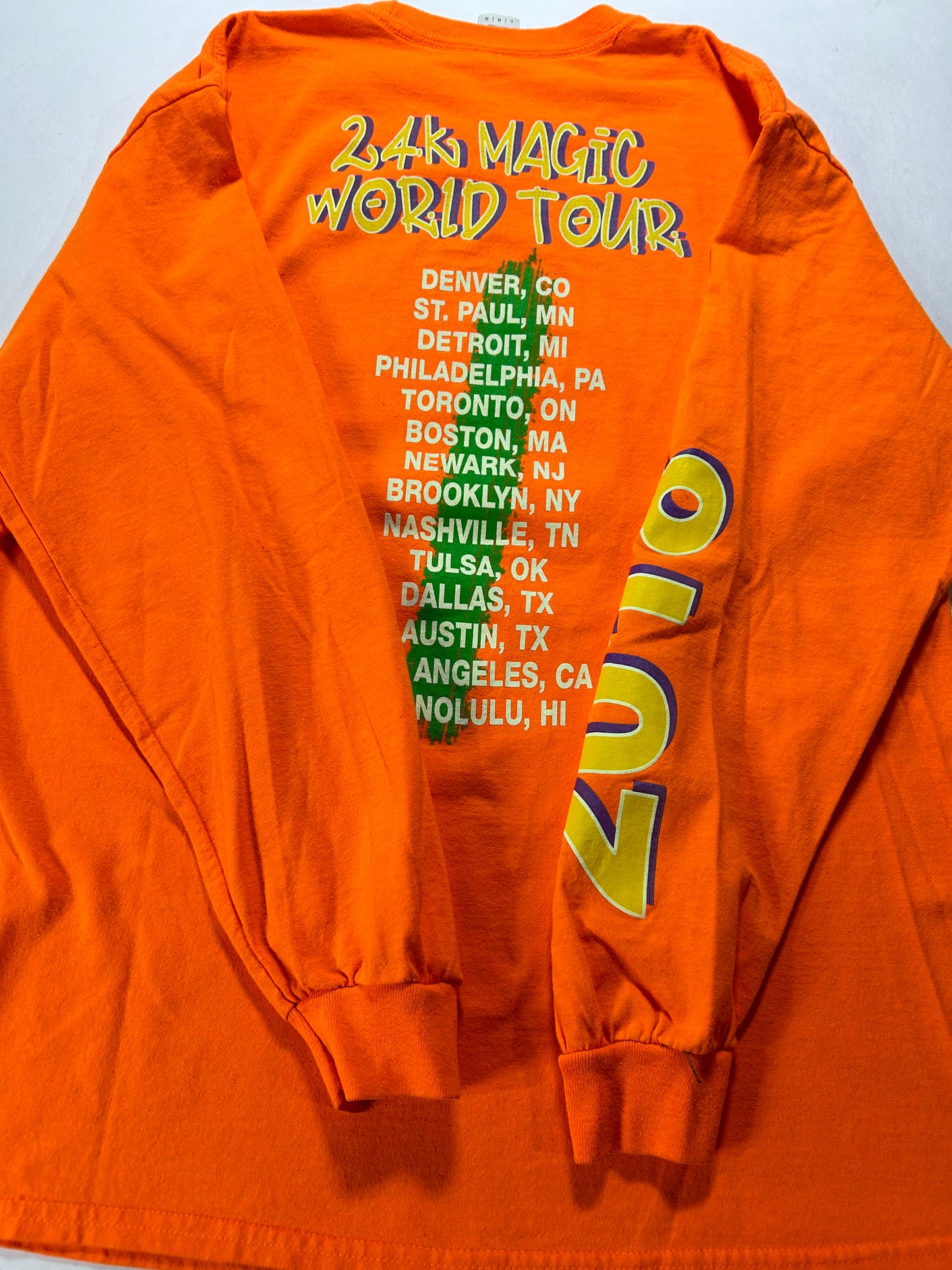 2018 Bruno Mars 24K Magic World Tour Long Sleeve Tee Large 21.5x29 Inches Orange