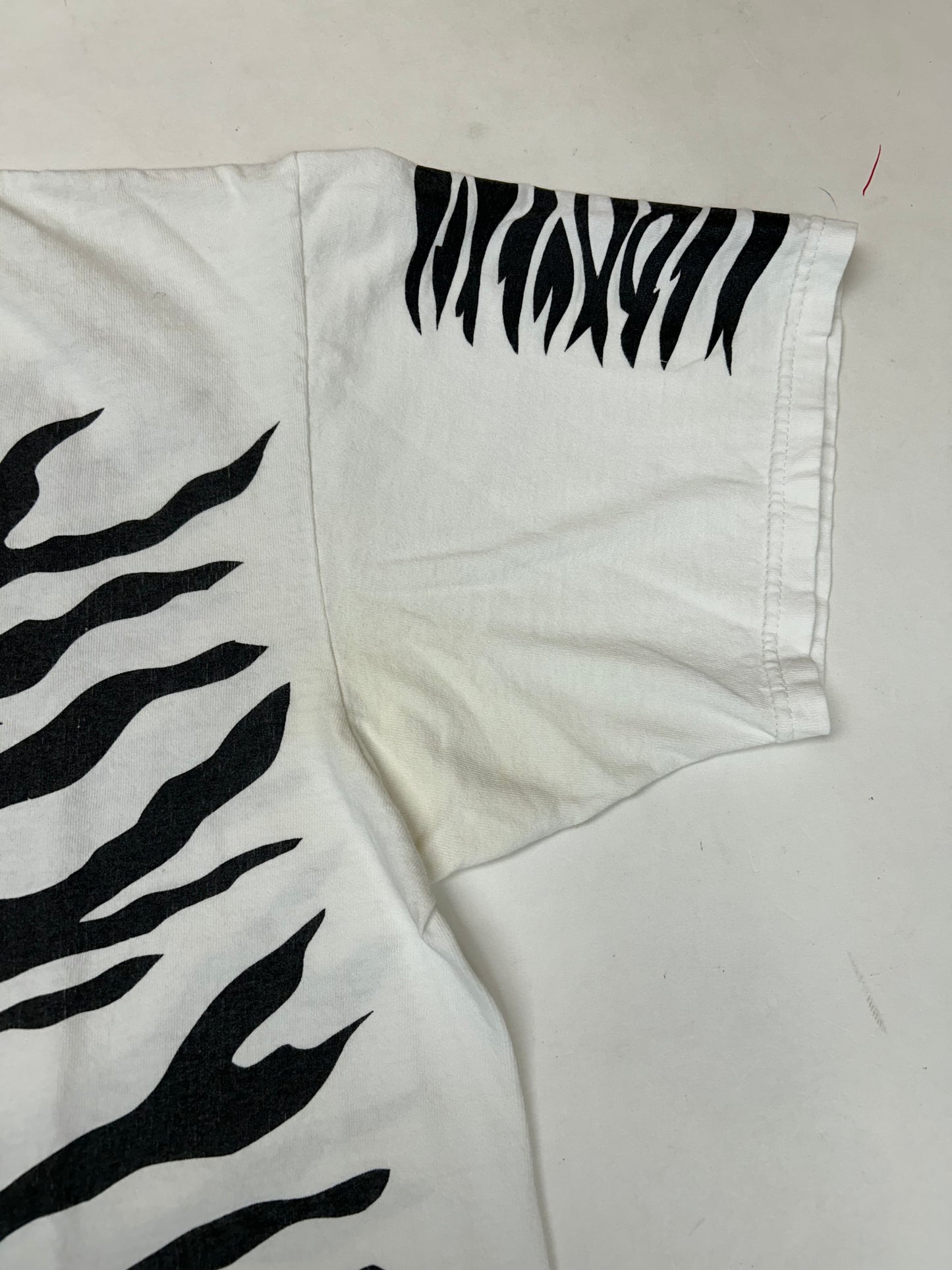 Vintage 90s Ted Nugent World Bowhunter Zebra Stripe Rockin’ The Wild Kick Ass Music Tee XL 24x29 Inches